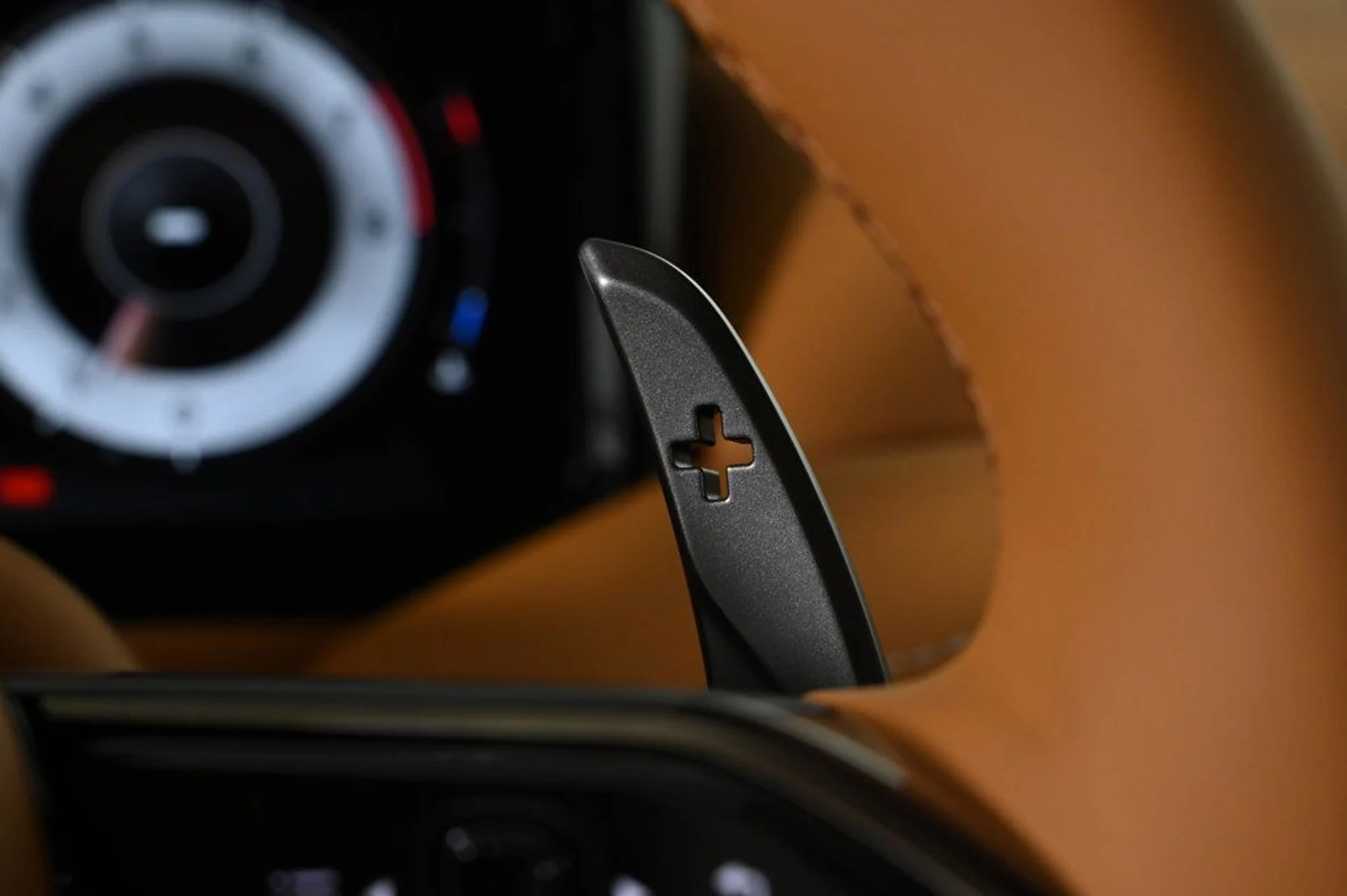 mph019_2251864749_new_2026_aston_martin_db12_coupe_11350_22943033_19_1024_008652734d