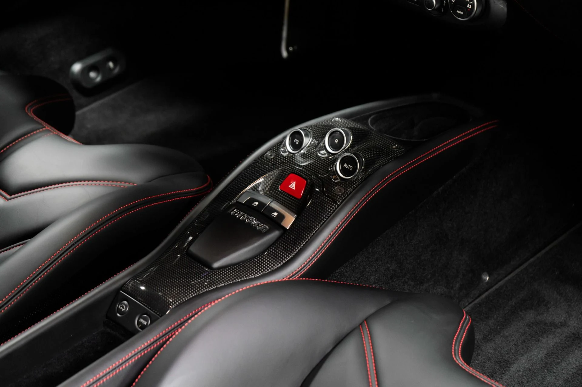 mph019_2255541493_Used_2015_Ferrari_458_Italia_1757709675_3ac80c6414
