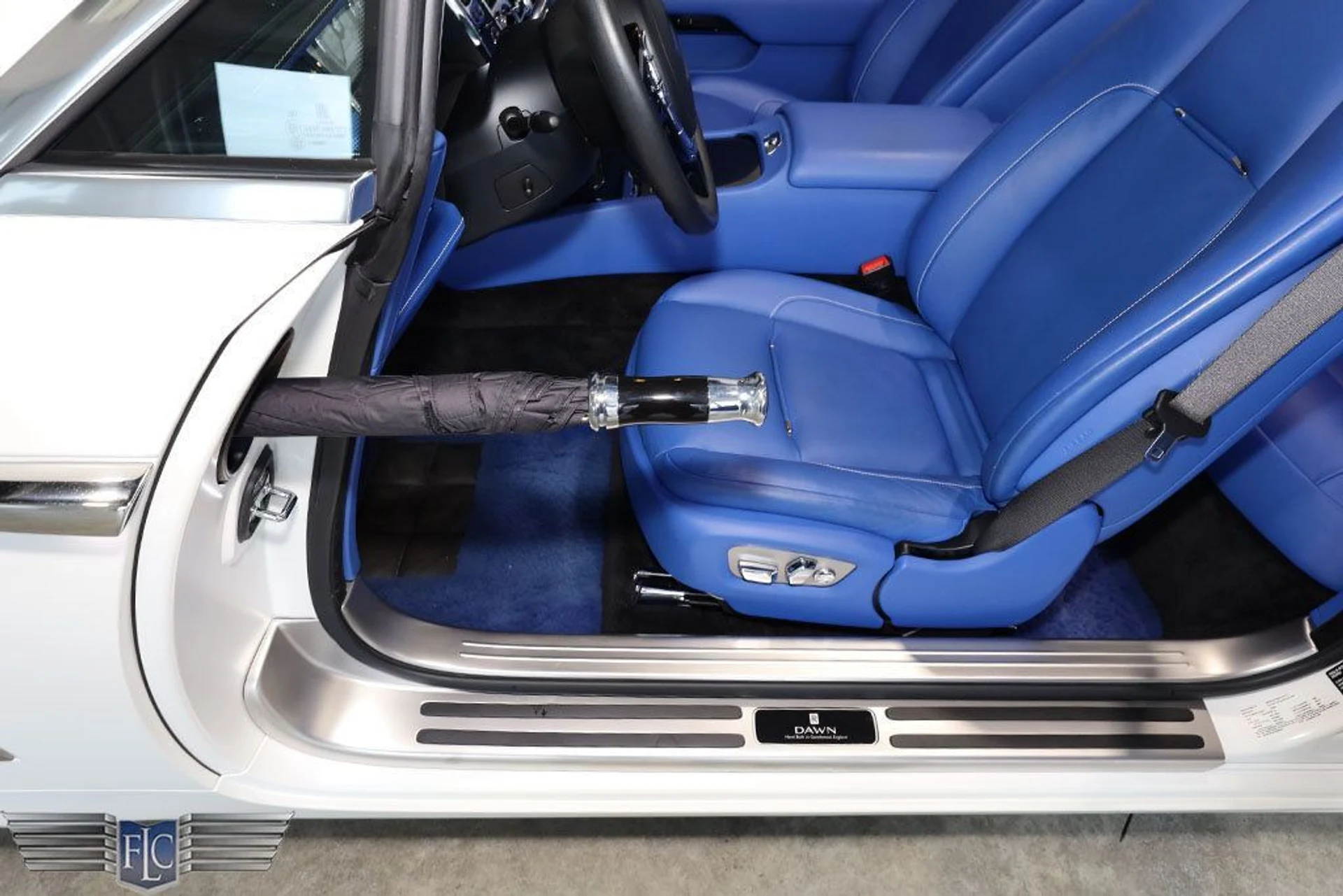 mph019_2259860477_used_2020_rolls_royce_dawn_convertible_9689_22662057_20_1024_8d8f97b522