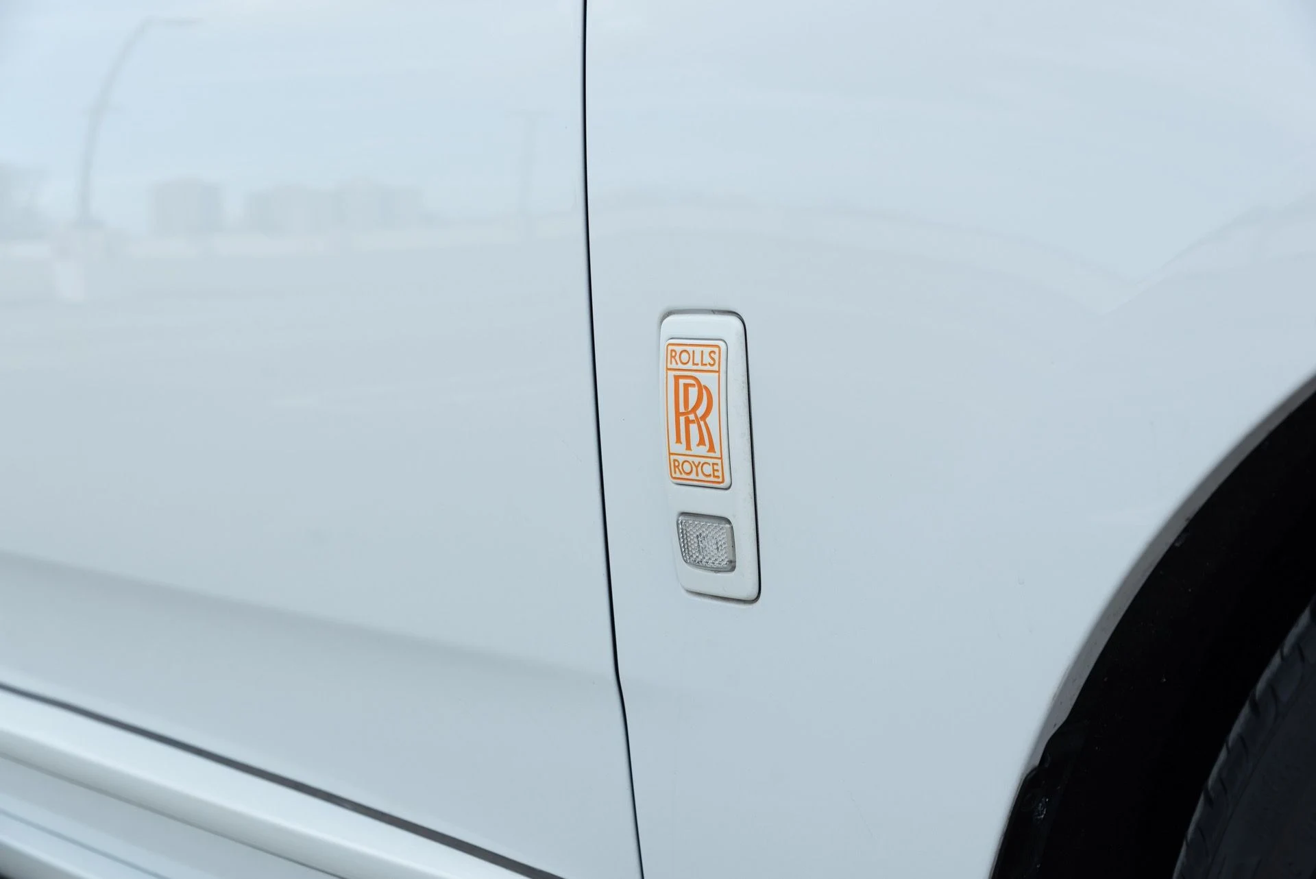 mph019_2262510375_Used_2020_Rolls_Royce_Cullinan_1764721010_2c38f4337c