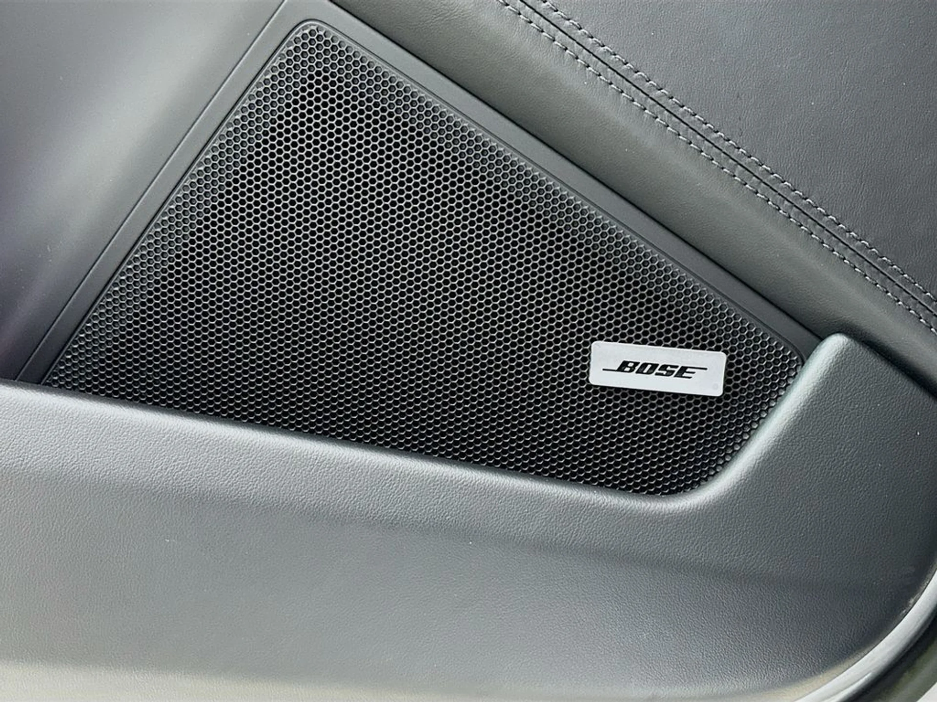 mph019_2264052392_bc78e0284ea82582dcec928e85772043x_e90119f30b