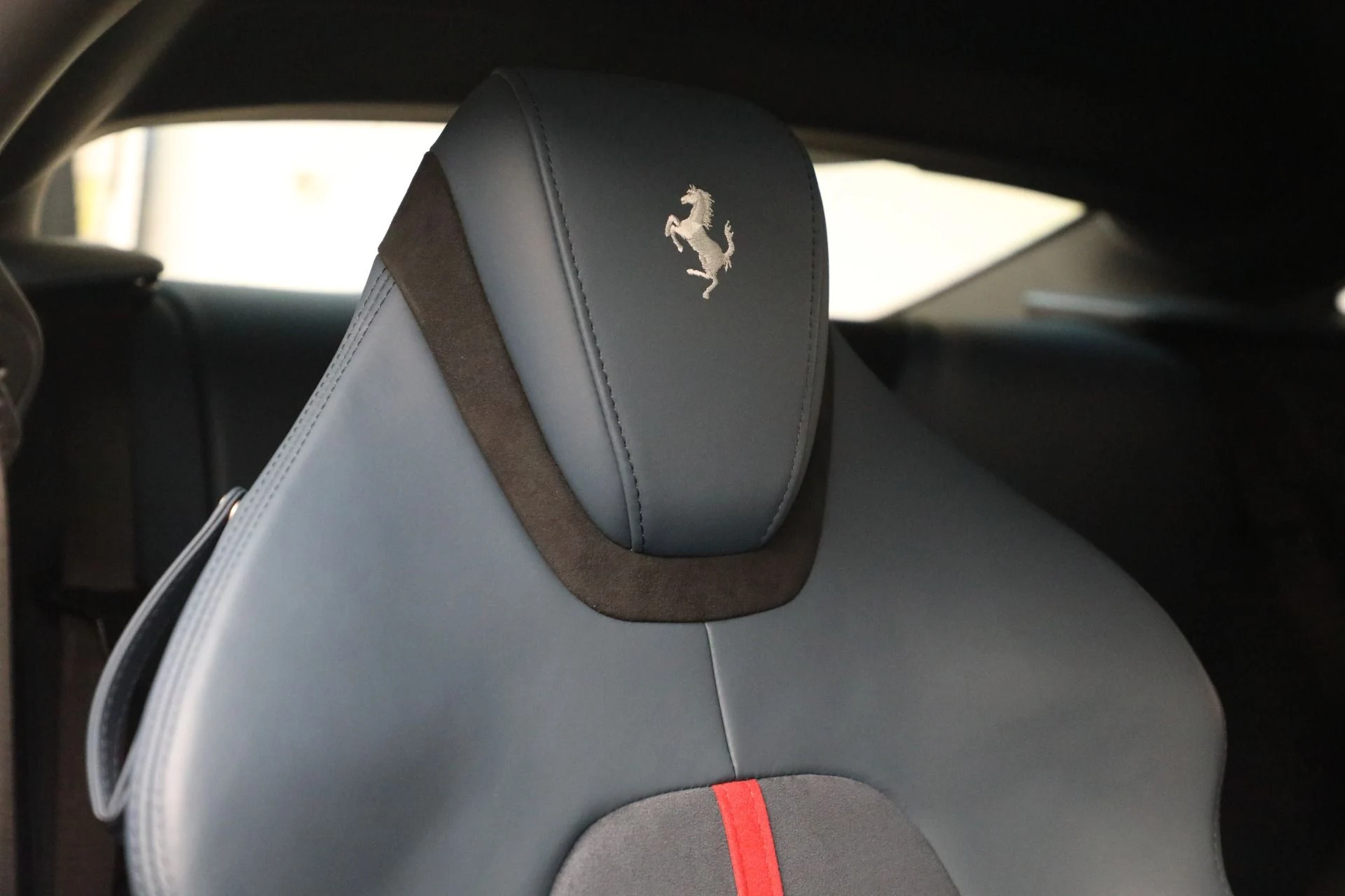 mph019_226412463_Used_2022_Ferrari_Roma_8ec7108cdc
