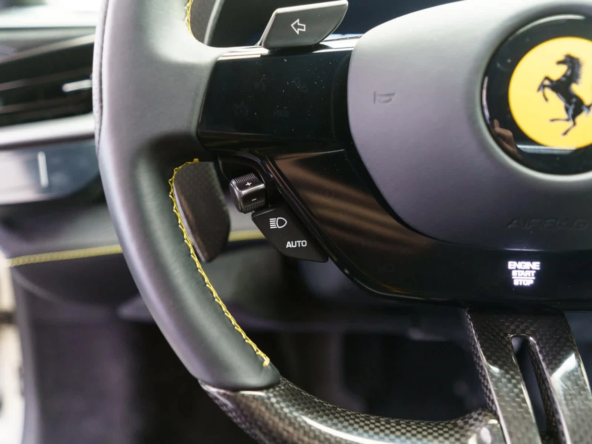 mph019_2266500227_98f13599a385d1f311f00a121e76420bx_2003ad76a4