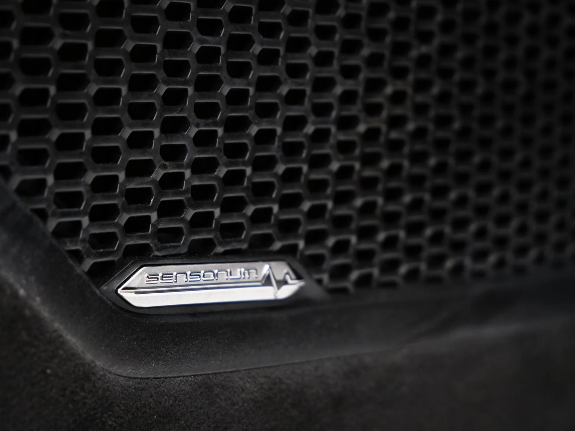 mph019_2272372796_581fb7eb1b2702b0bedd320702bcd723x_8d4db92c4a