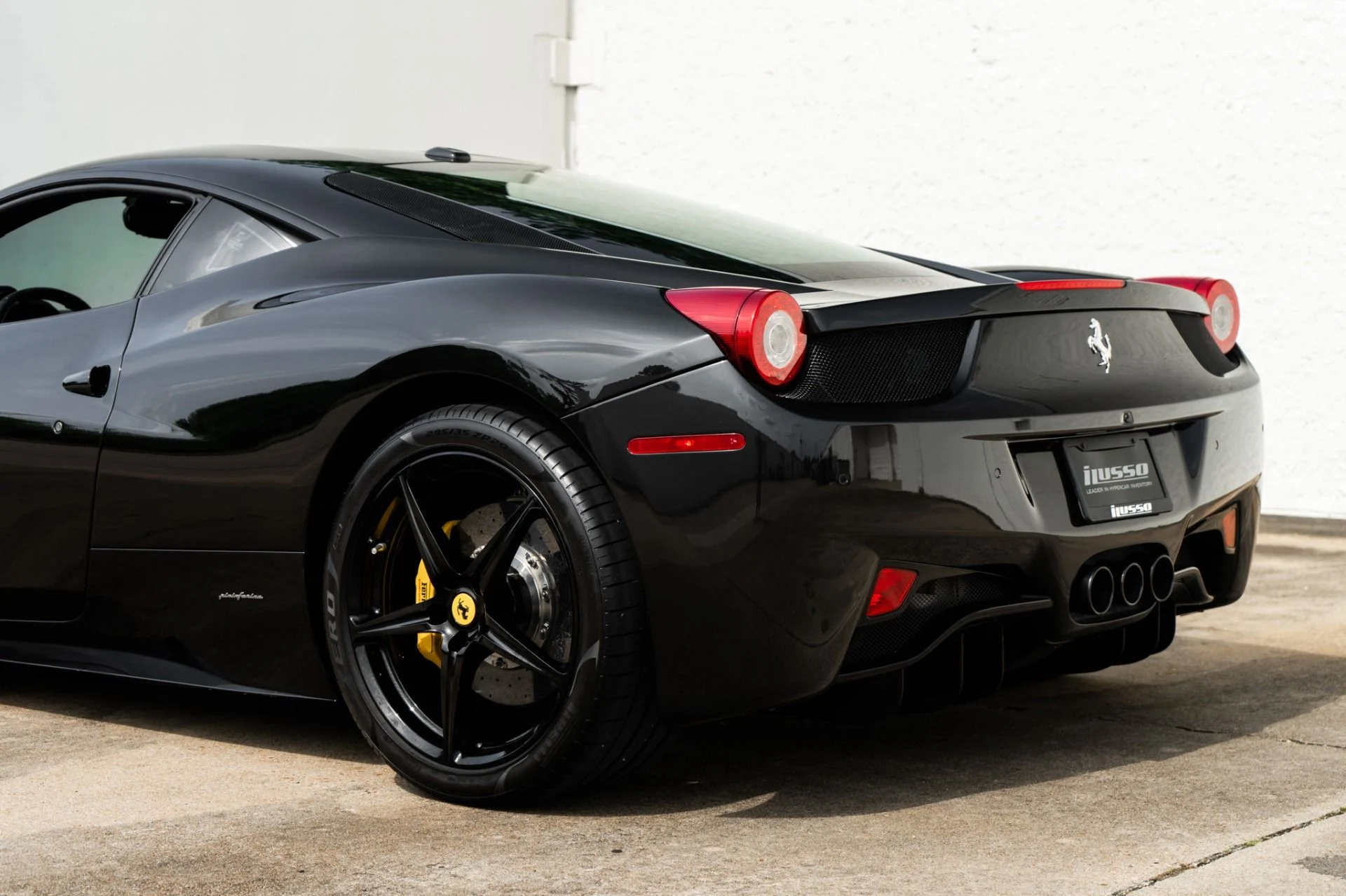 mph019_2275866072_Used_2011_Ferrari_458_Italia_1782320049_38956adf1a