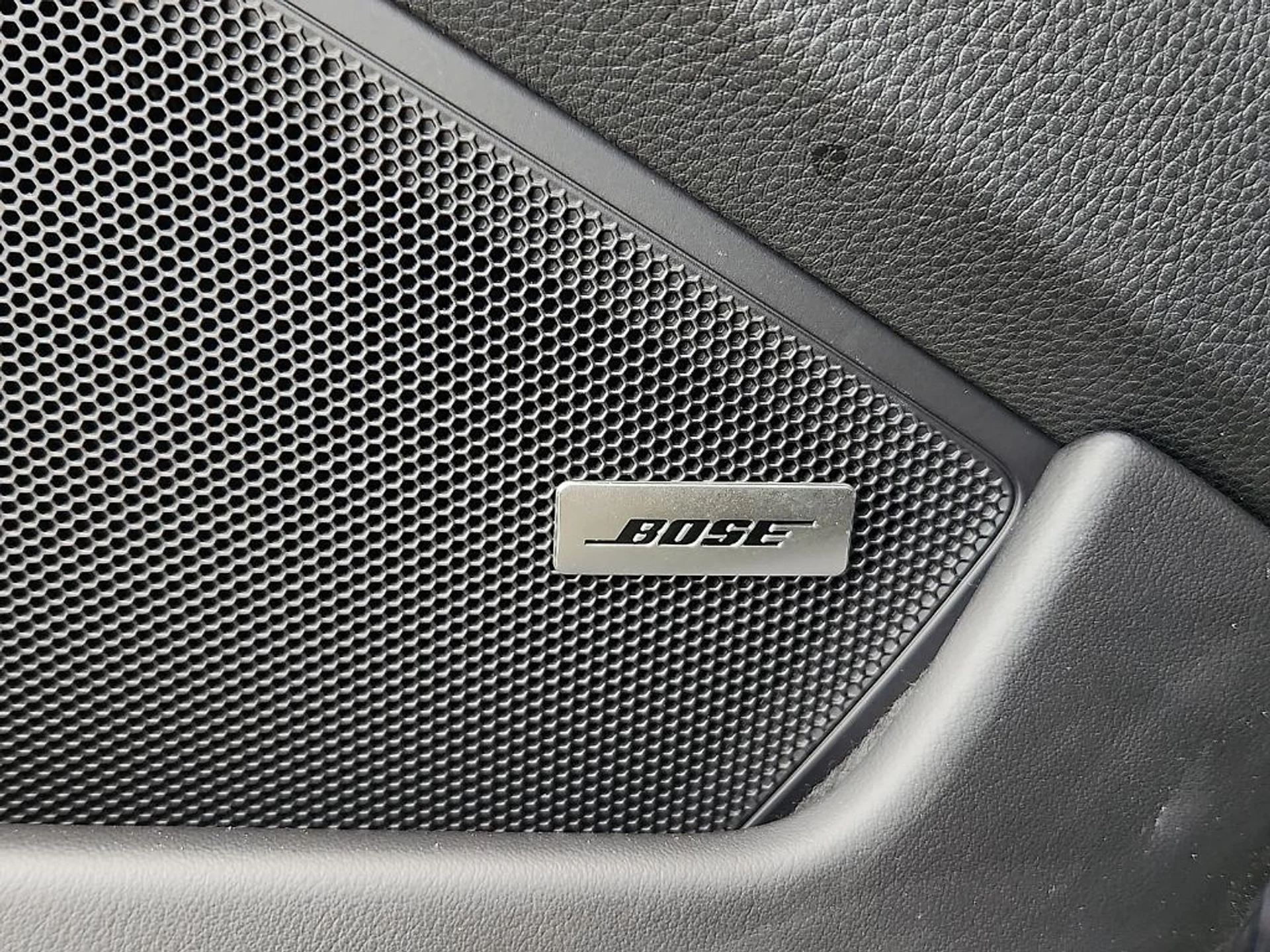 mph019_2280895460_e_0t_V3_IU_Ae_E_Hyyz_M_7_R34_L_Ggoac_08916b9c14