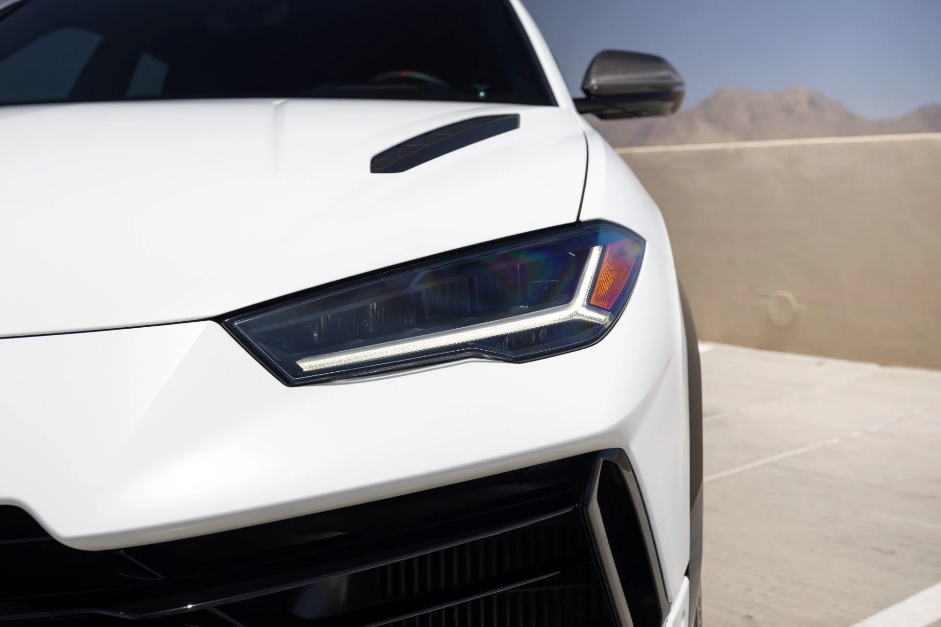 mph019_2282763078_Used_2023_Lamborghini_Urus_Performante_1778699369_9364e1a840