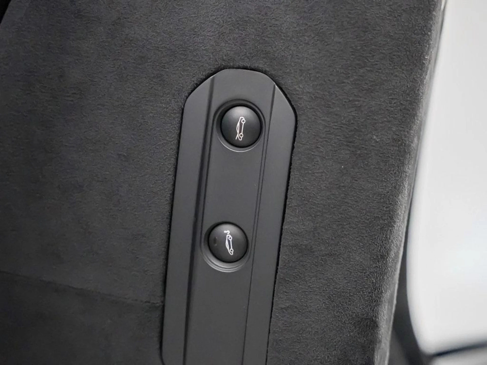 mph019_2291575063_t_Pudv8_Gh_Cq_SF_Trv_BSSWLLD_Dk_B4g_6d0c95f6a4