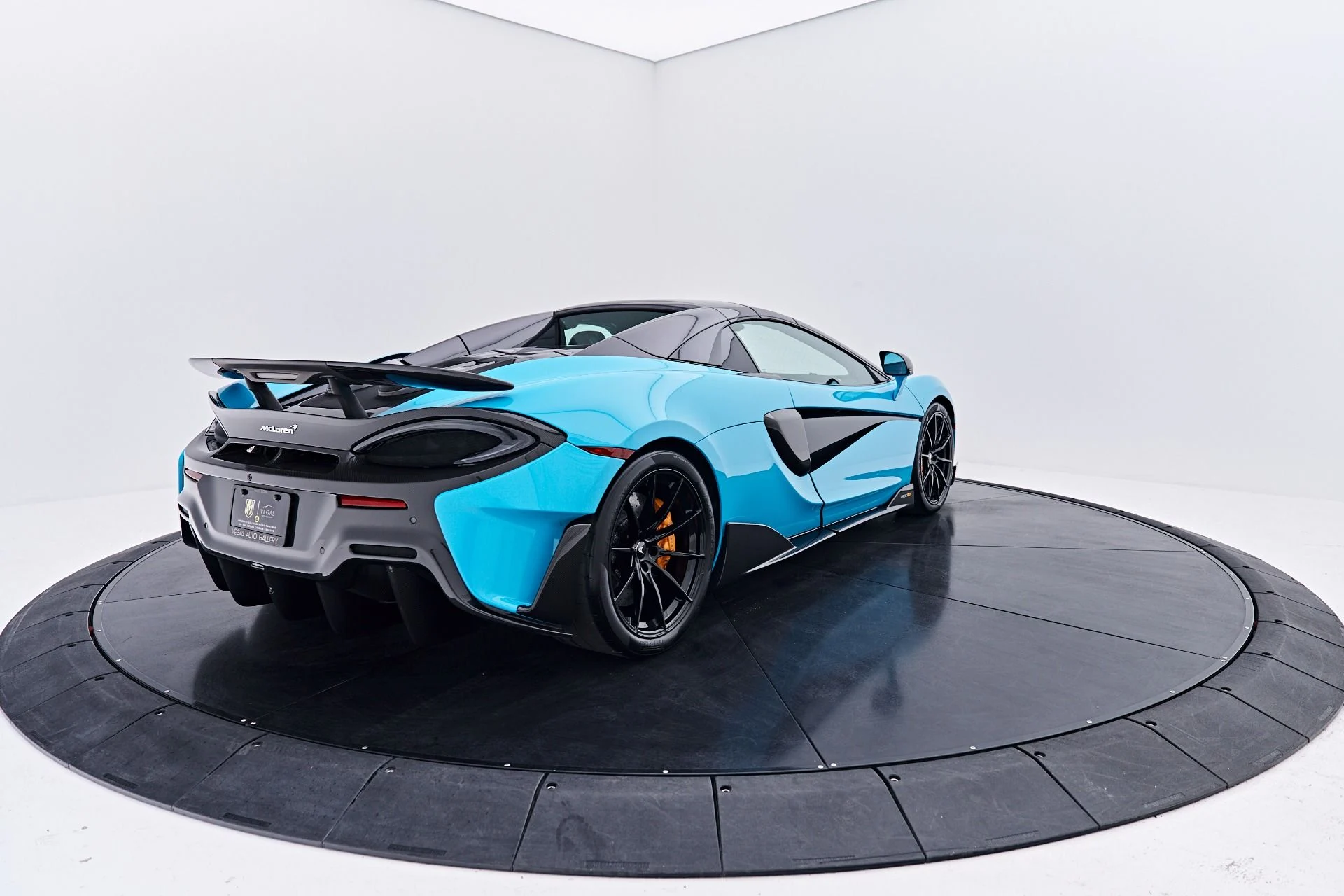 mph019_2293560703_Used_2020_Mc_Laren_600_LT_Base_1786496749_12c936291a