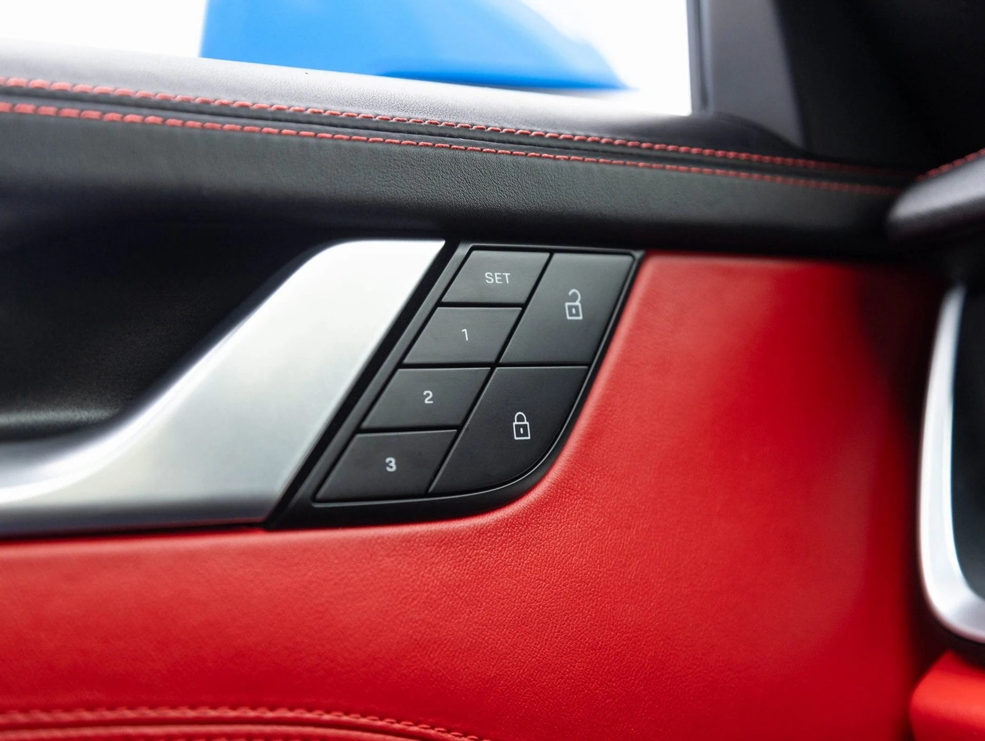 mph019_2296119496_20_1ffea4ece8