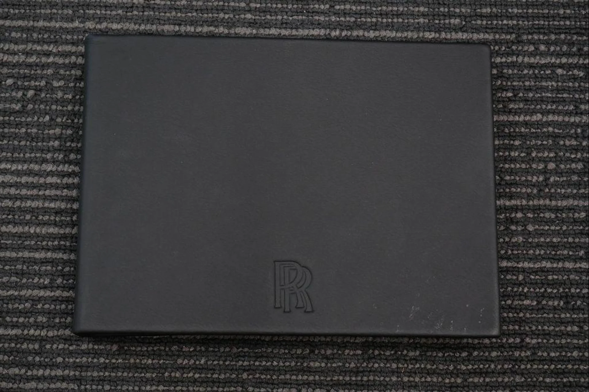 mph019_2297020420_PZ_Mf7_NG_Zmu9_Sy_W_Wf_Cq_Sn9s3_A4_Mc_72909de925