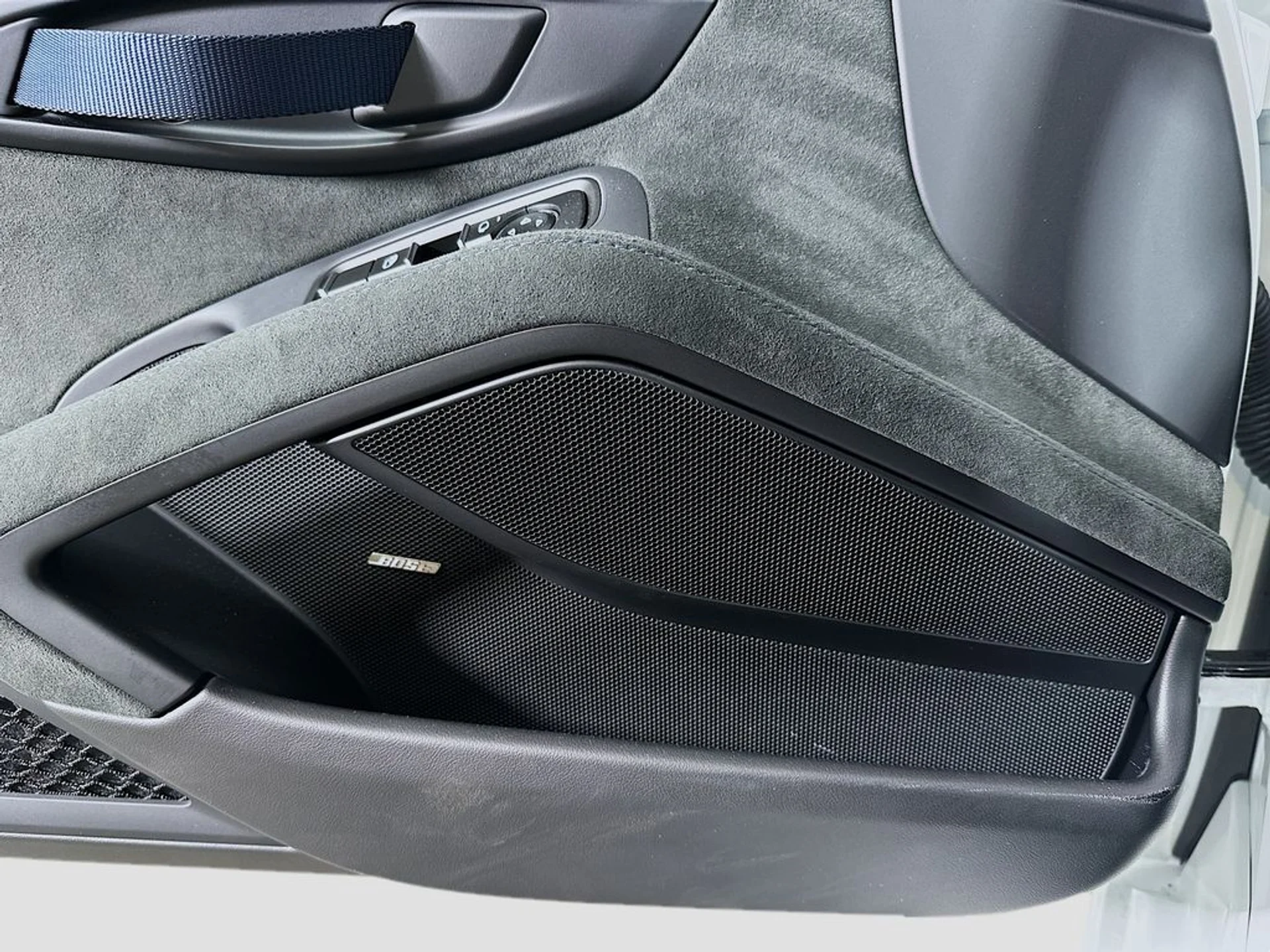 mph019_2303666277_39c4e8ea39d3a728d56f9c9102ad1814x_2408b53bfc