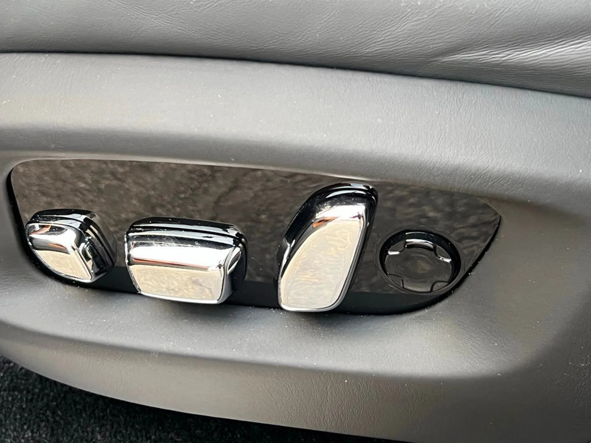 mph019_2304468005_49f7d2d77d6475af356b0f8bdb93b645x_869eedcda1