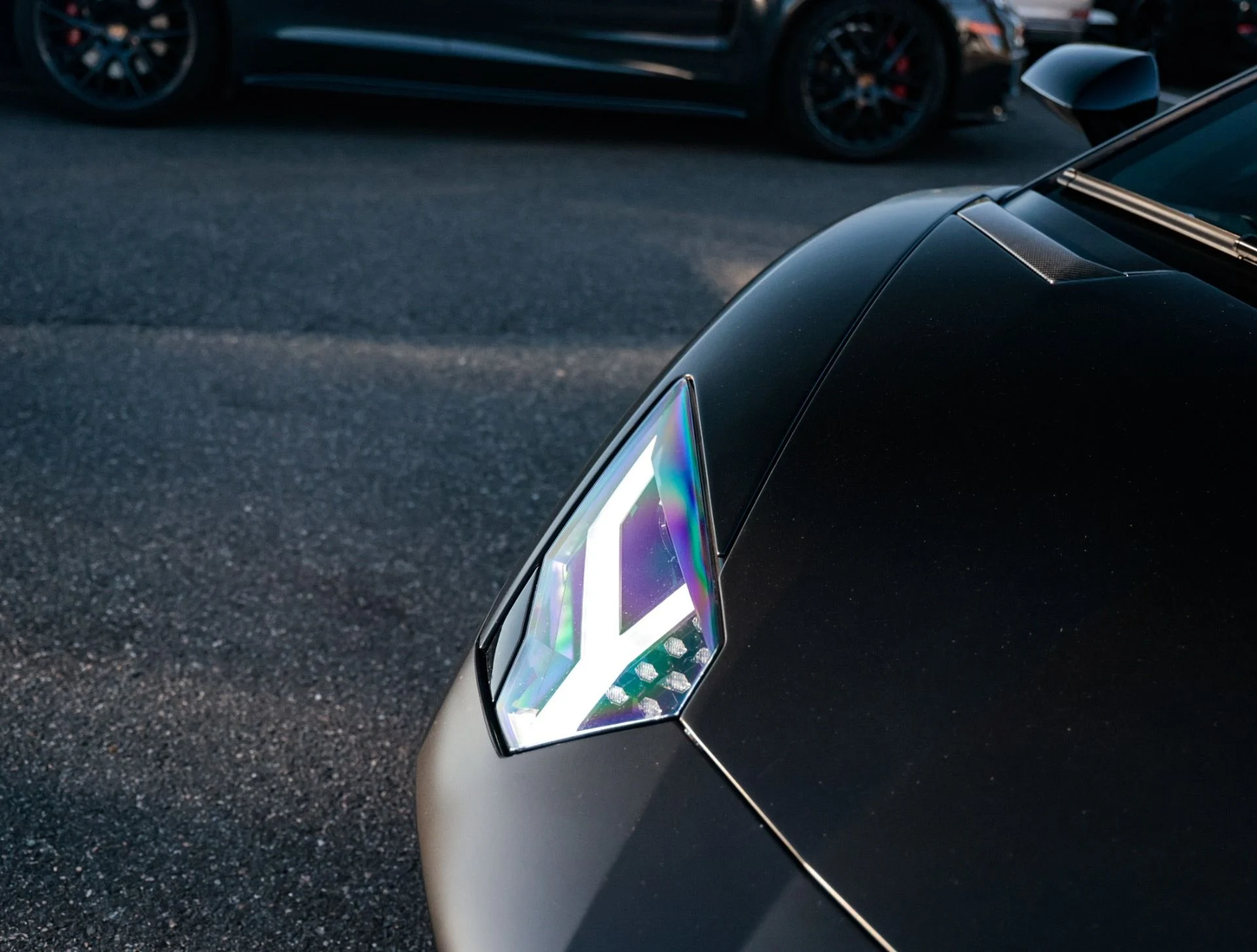 mph019_2305792622_Used_2018_Lamborghini_Aventador_S_1762208350_3b2105d4d9