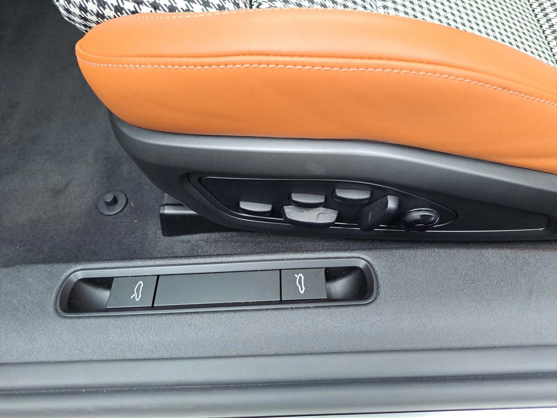 mph019_2309660747_59aa4a14a4b469d635bb2b72a27db66dx_0f8f4f1354