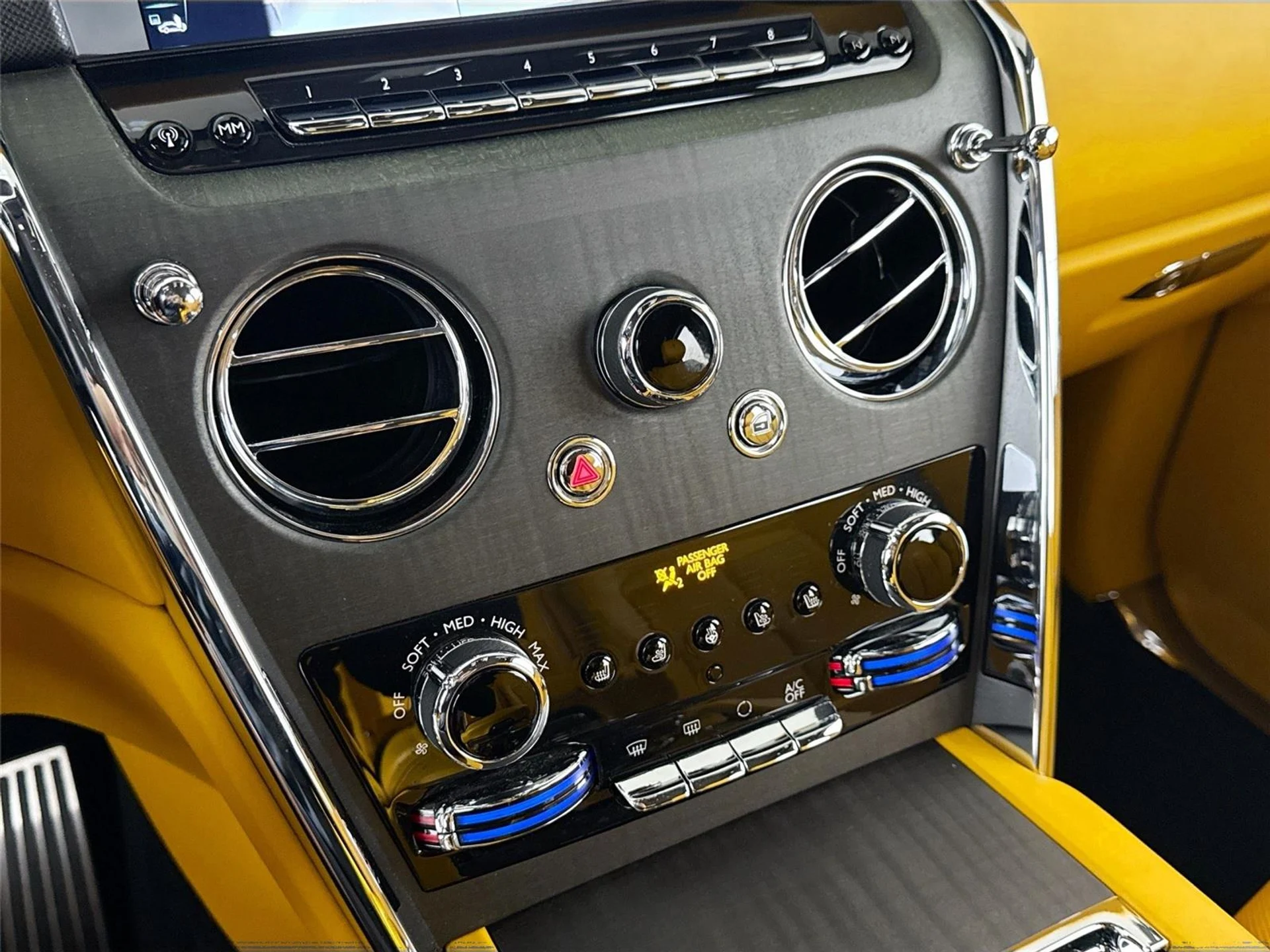 mph019_2318095703_73079eb75b0409eeb22c77351c51e15b_3883919dee