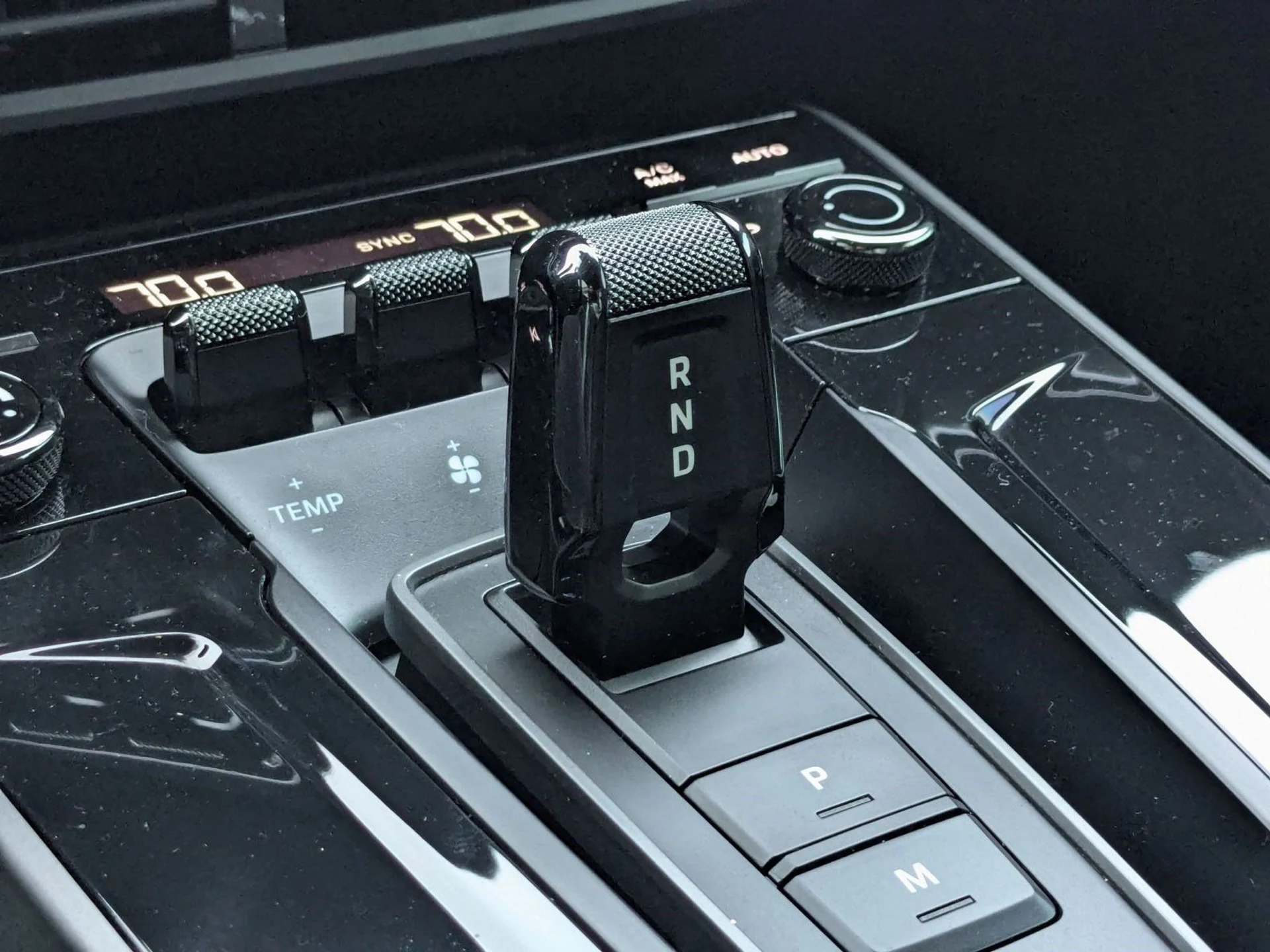 mph019_2320490182_5d970f1306a65d6c24198e066c7744bdx_e58846ebe3