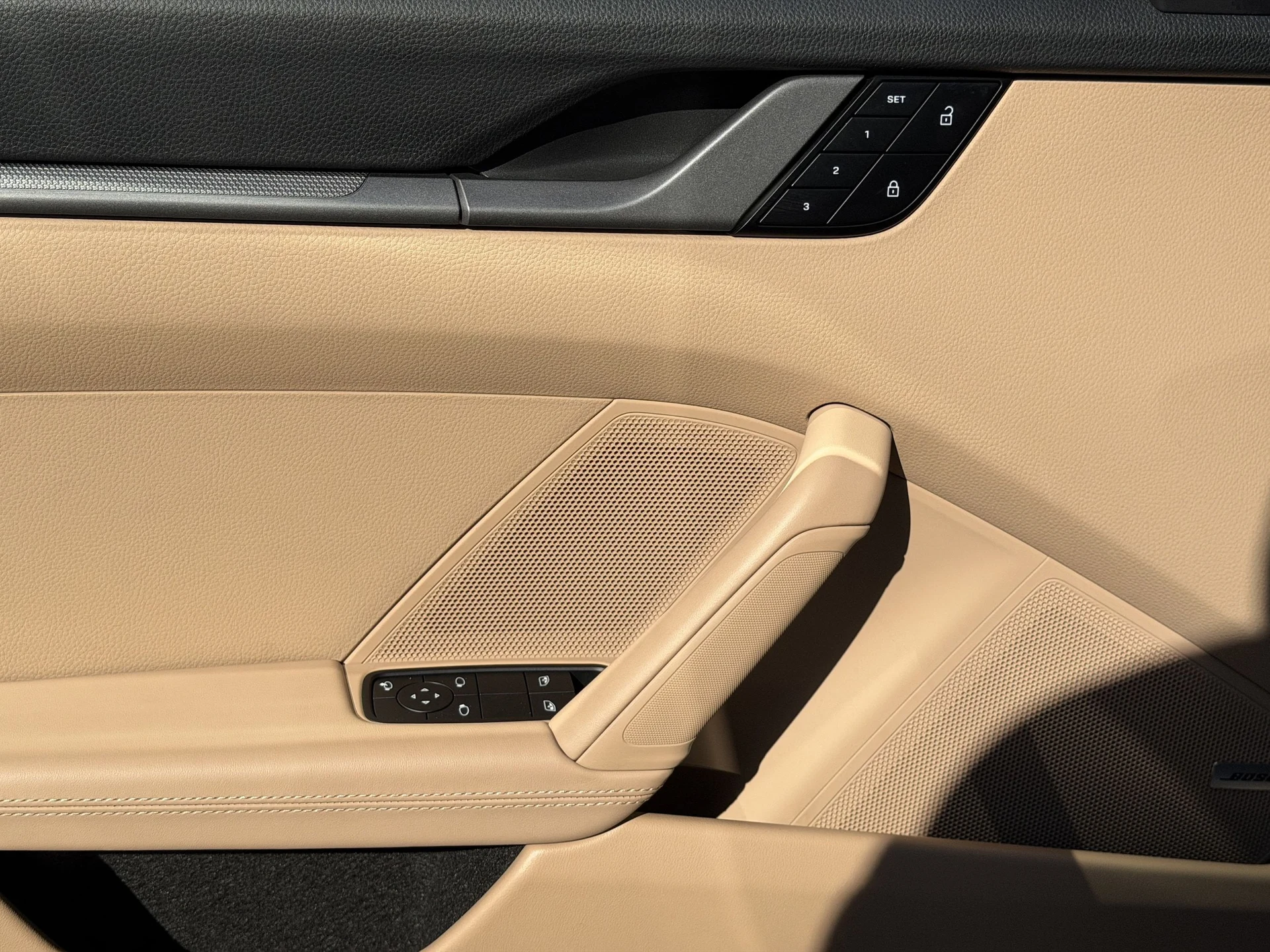 mph019_2322193402_e5bf8780b1d368202819b164b648a875x_291162e276