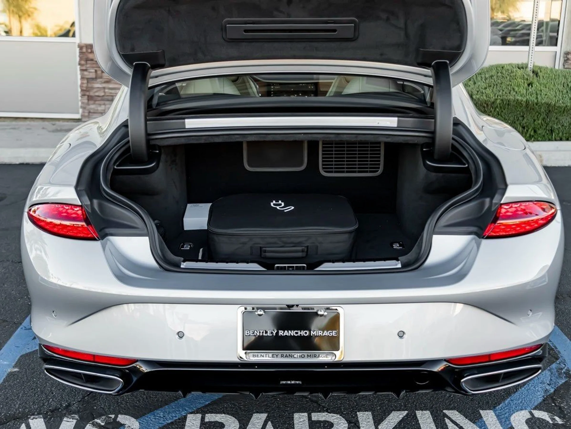 mph019_2329694189_20_953b5e6cc9