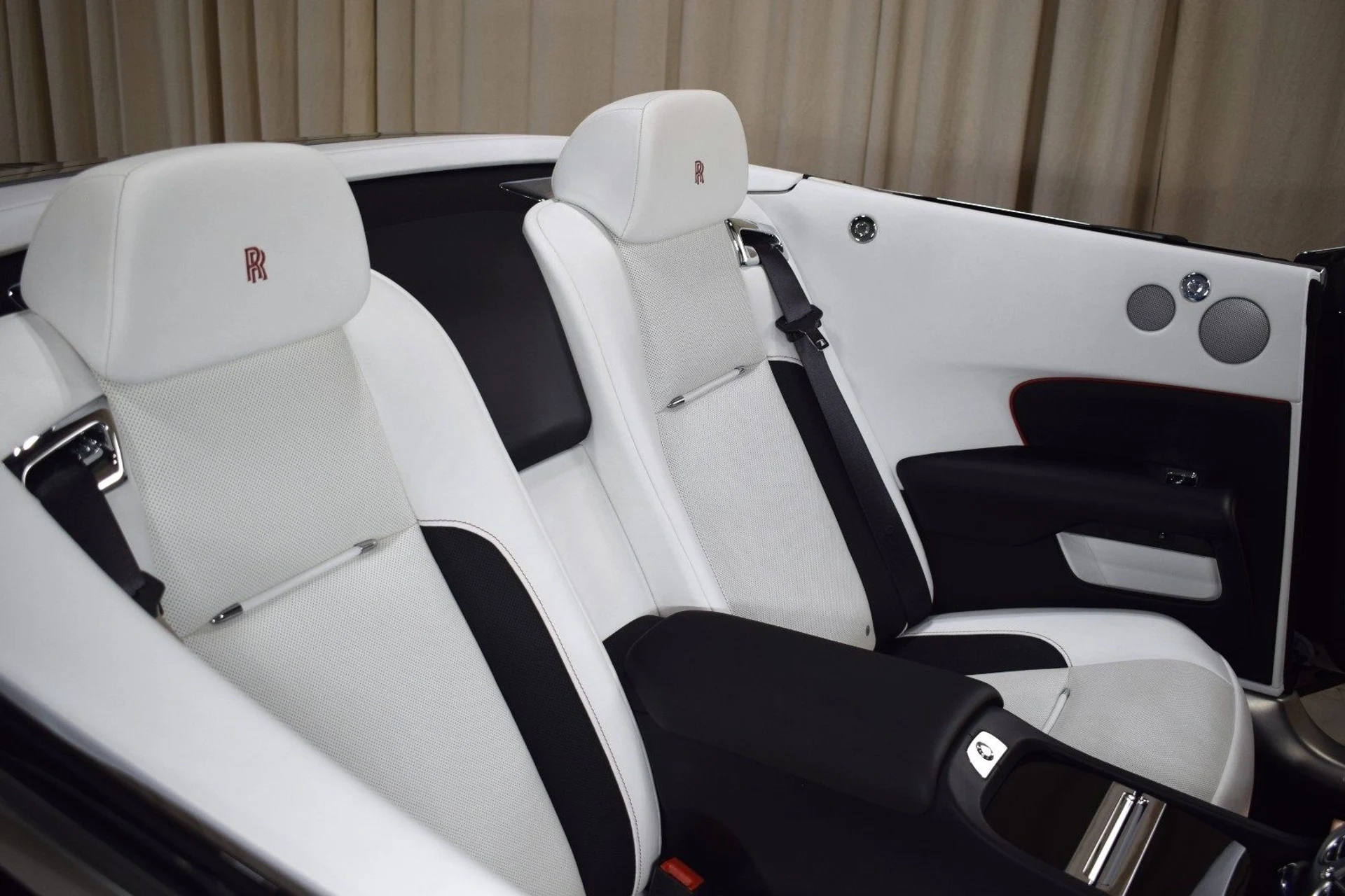 mph019_2337749099_68efda45d82994bb0fd8b655fec234aex_77d2edc32f