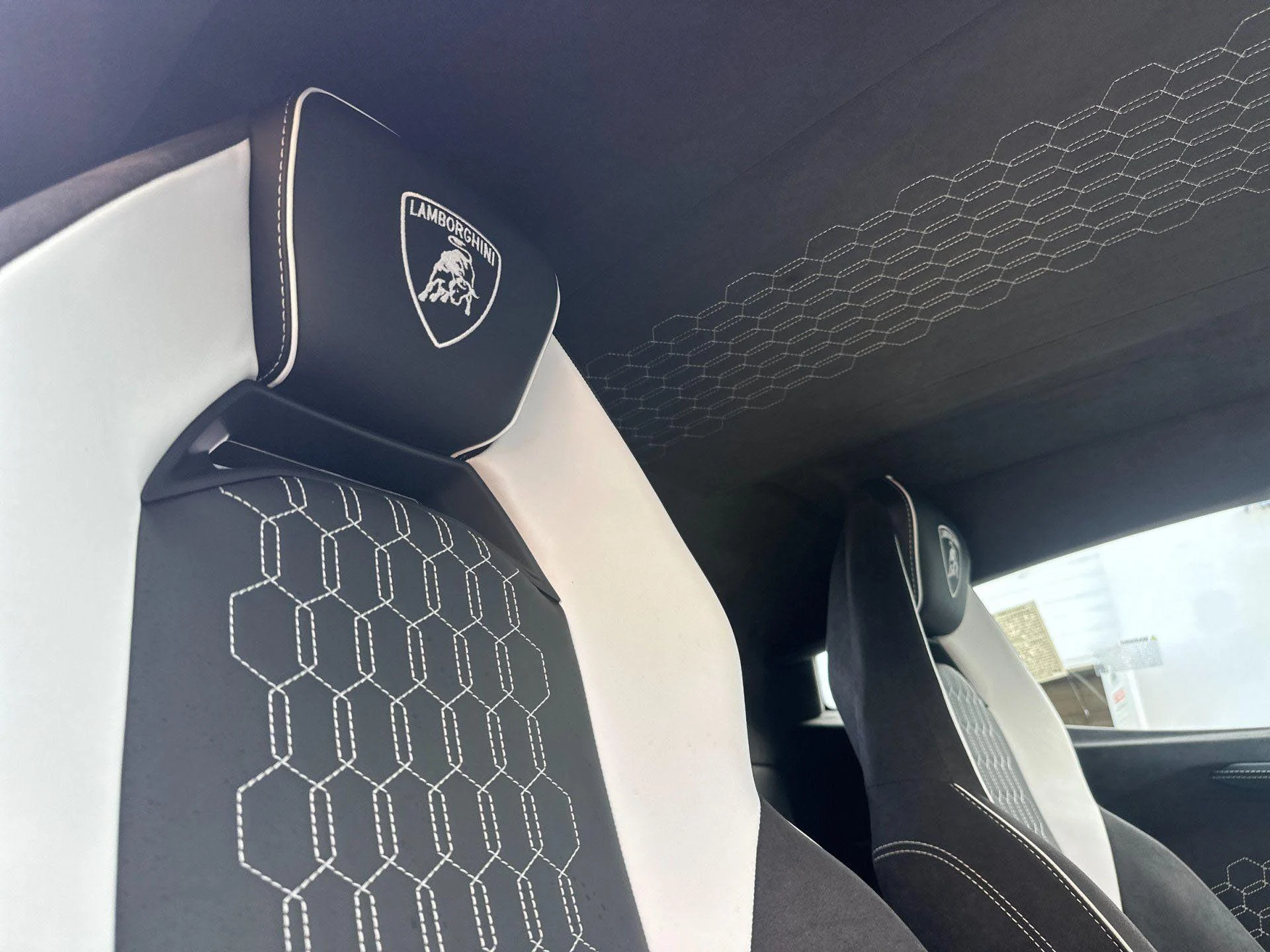 mph019_2338237683_Used_2026_Lamborghini_Revuelto_1772201330_74b1ed4b9e