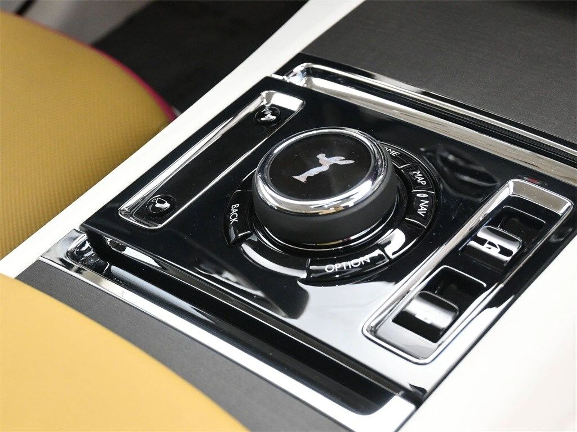 mph019_2339094335_4617564ef79f1413947e2041a4ab9a83x_17c23113bf