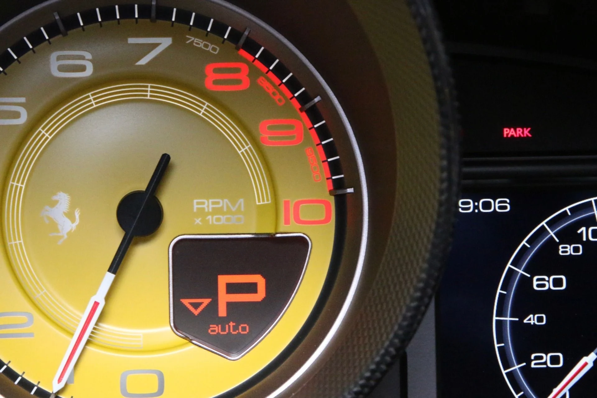 mph019_2341139403_Used_2021_Ferrari_F8_Spider_1759268236_2b5b2511be