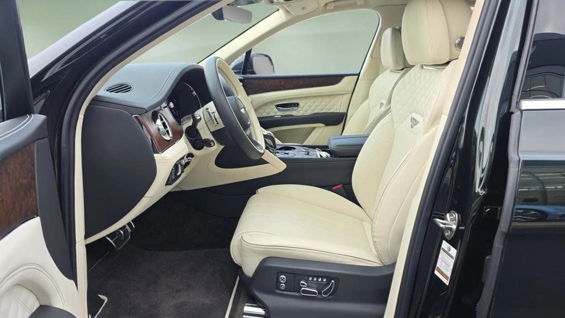 mph019_2344012668_c14af499dc834f42a9e3e290c382758c_88ef6455b5