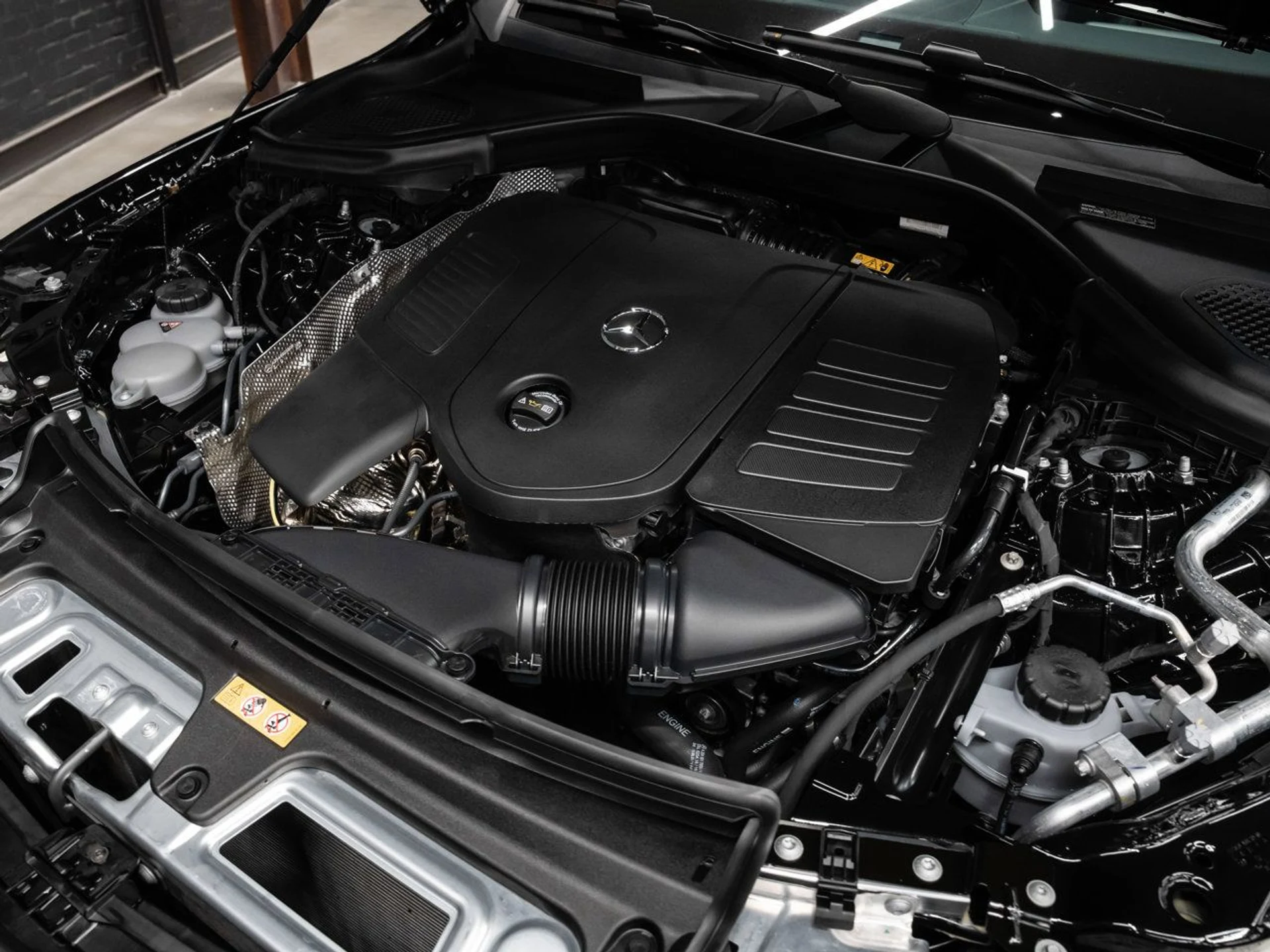 mph019_2351614666_mercedes_benz_glc_2025_cbd29aafb9