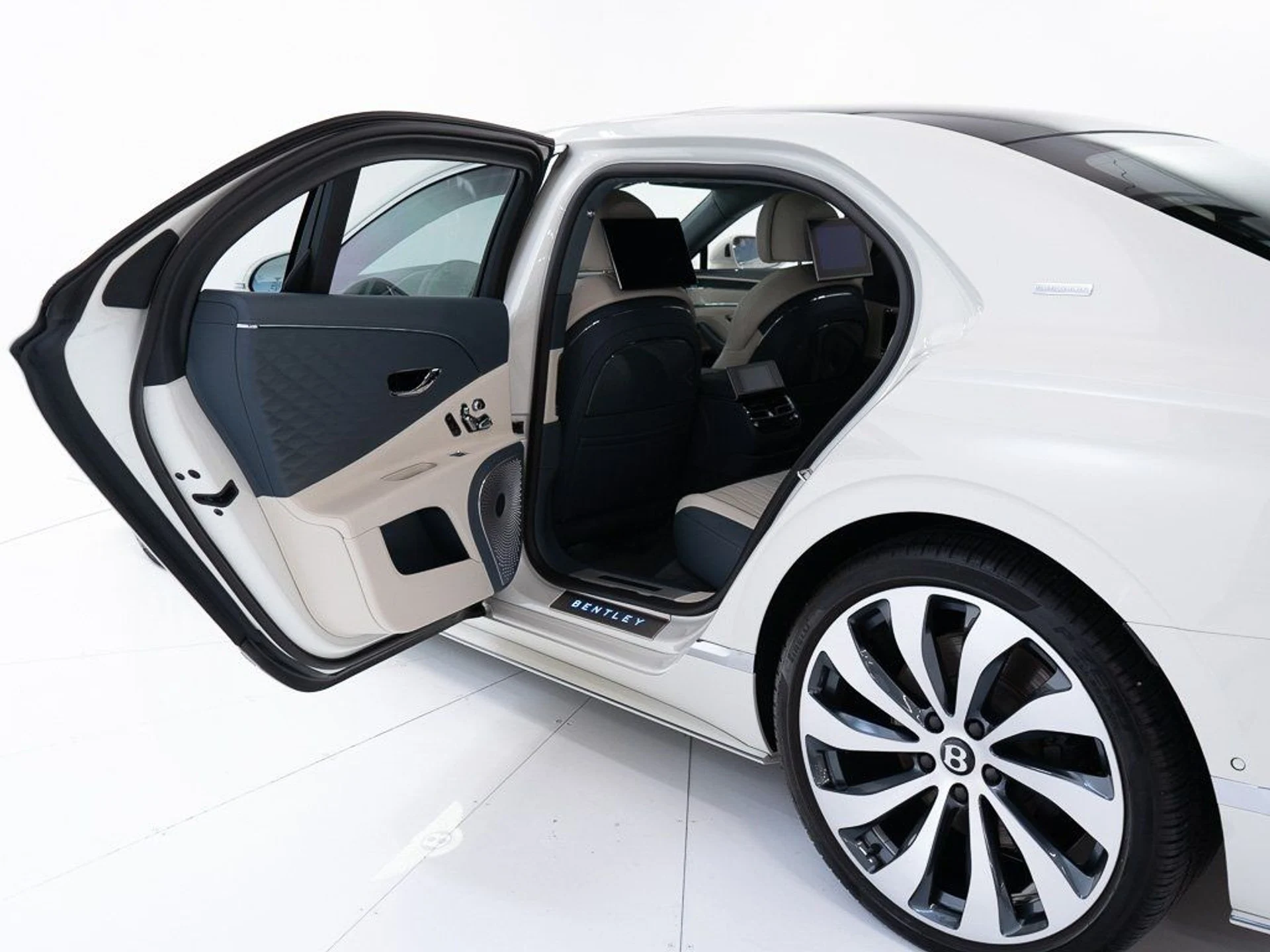 mph019_2352474216_3cc1a05e6280a7736d8cc40a1c20efce_0a5a133890