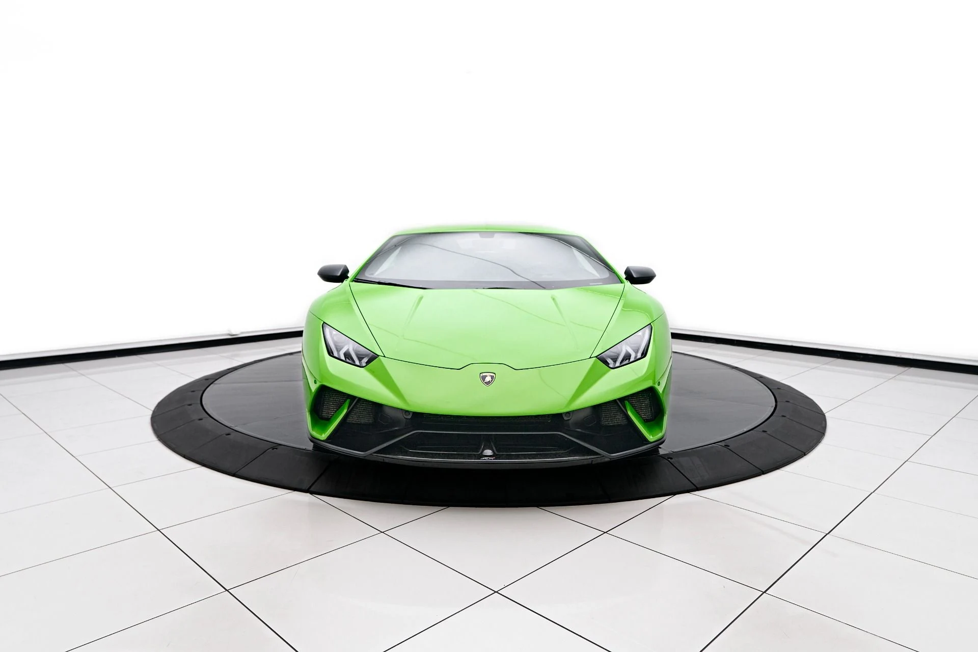 mph019_2352578336_Used_2019_Lamborghini_Huracan_Performante_1757626064_29cc2dd6f1