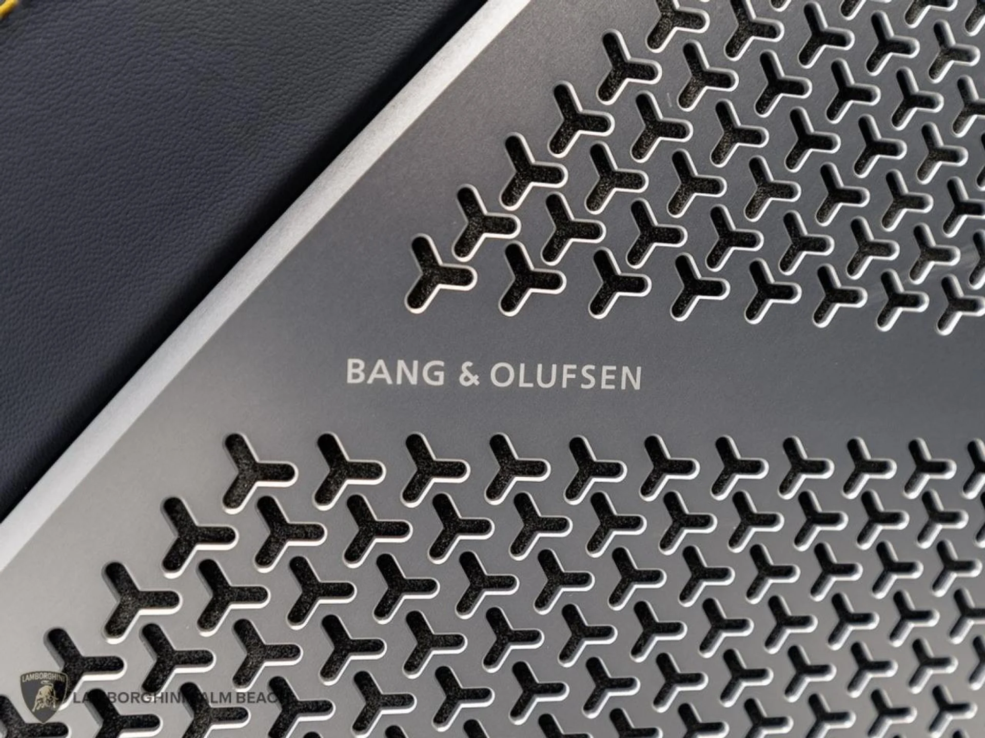 mph019_2357124070_559cf7681e22ba58451acc61354ef9d6_4a56ac6ca2