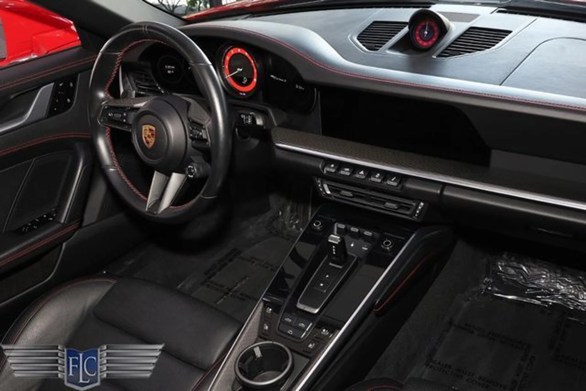 mph019_2358941476_used_2021_porsche_911_carrerascabriolet_6305_23038237_24_640_d84adcd418