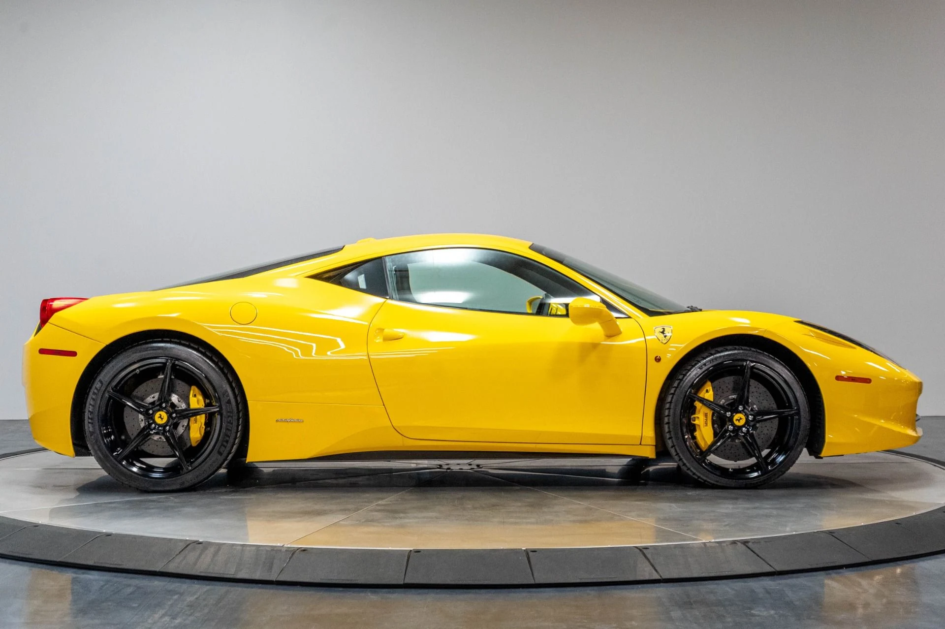 mph019_2371733501_Used_2010_Ferrari_458_Italia_1783118419_246b065cd0