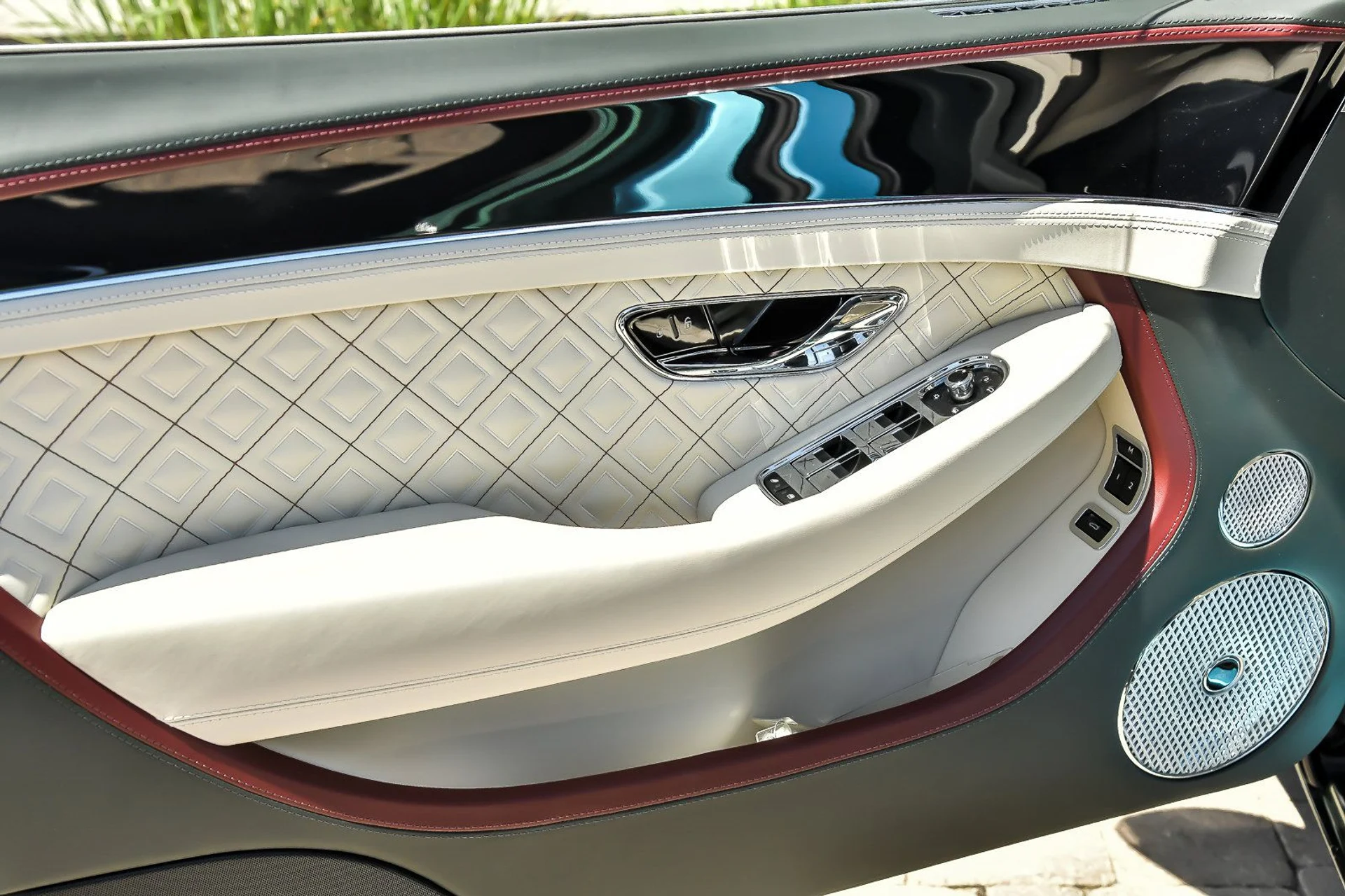 mph019_2372523060_0ad245364906c7953fa06aa2dbc76983x_2b55b936f8