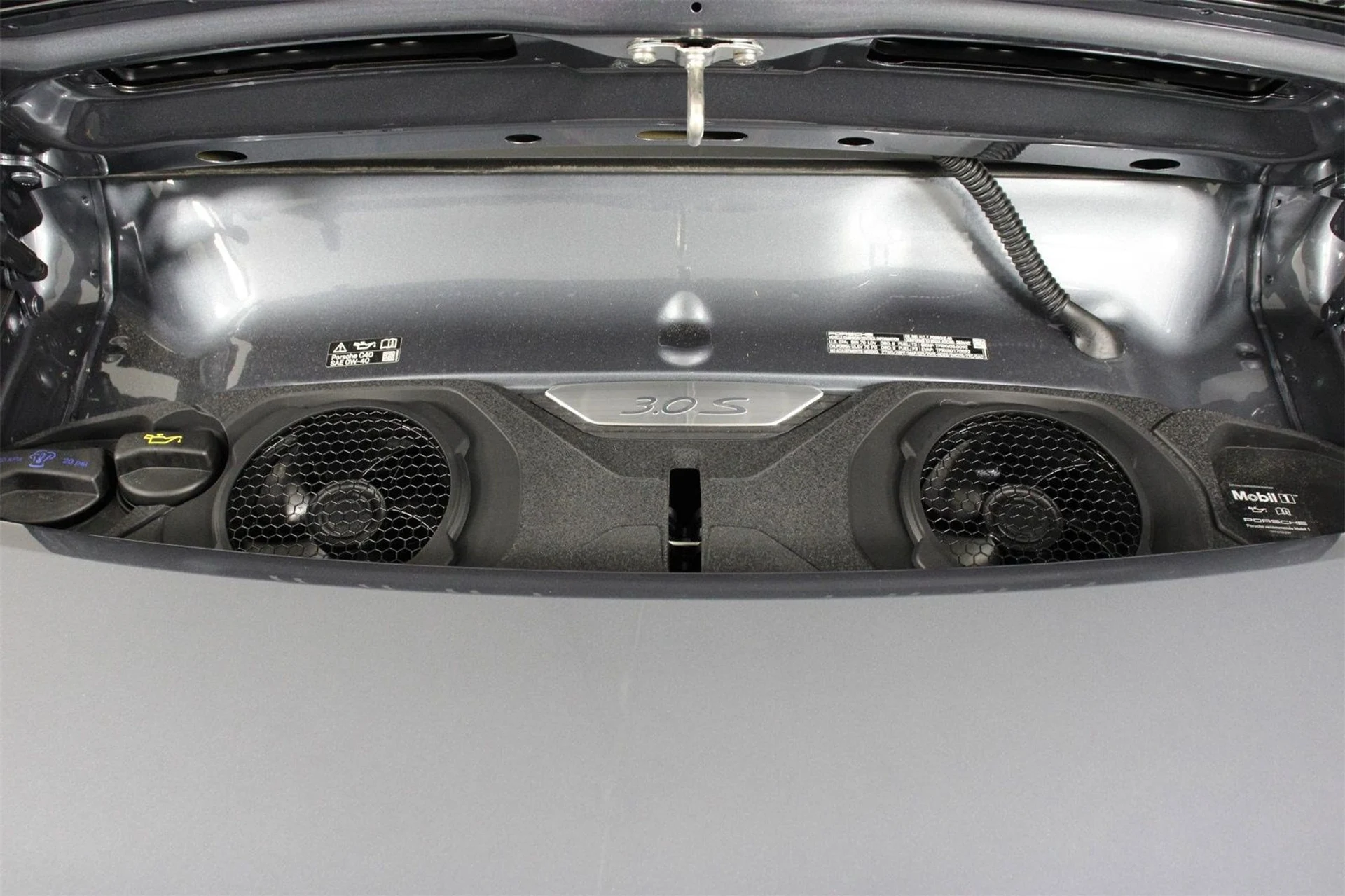 mph019_2372609356_eb022b0bfacc38222dec28ab088c2517_e296c90459