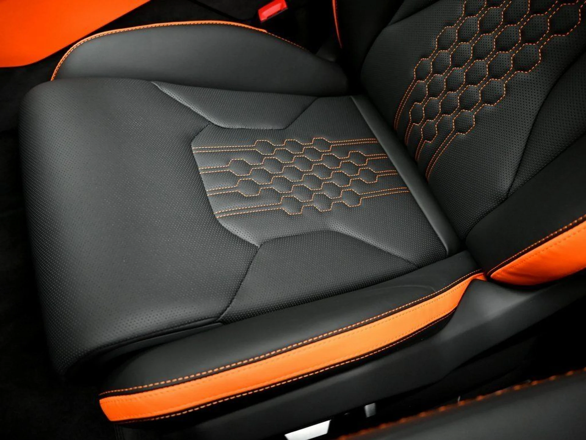 mph019_2388925666_ec1299ae55029f7b06e0e81976c8d192_9ddb69c838