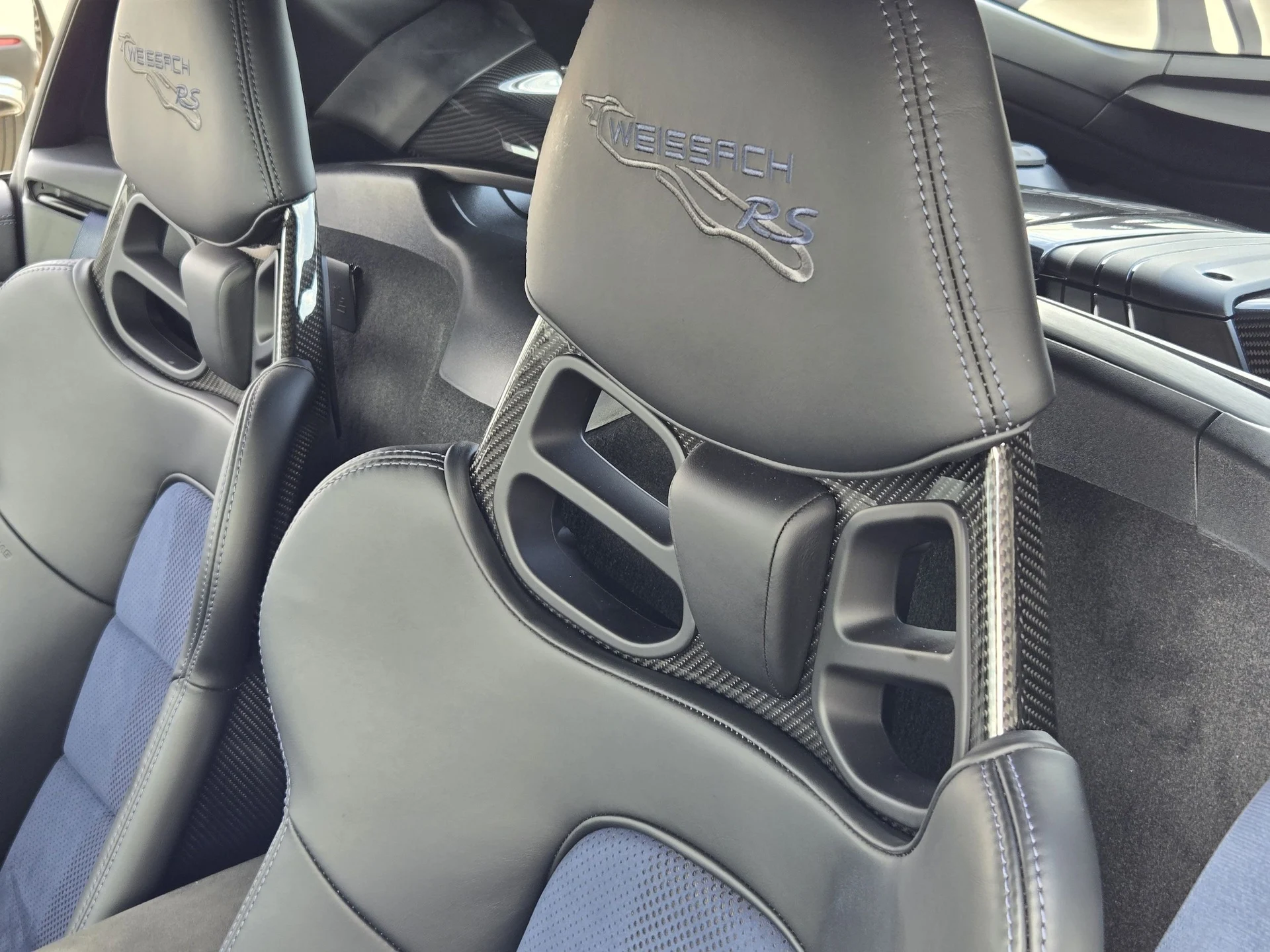 mph019_2391505244_910071a8d77b90990efef5b20b281327x_9c70d0213e