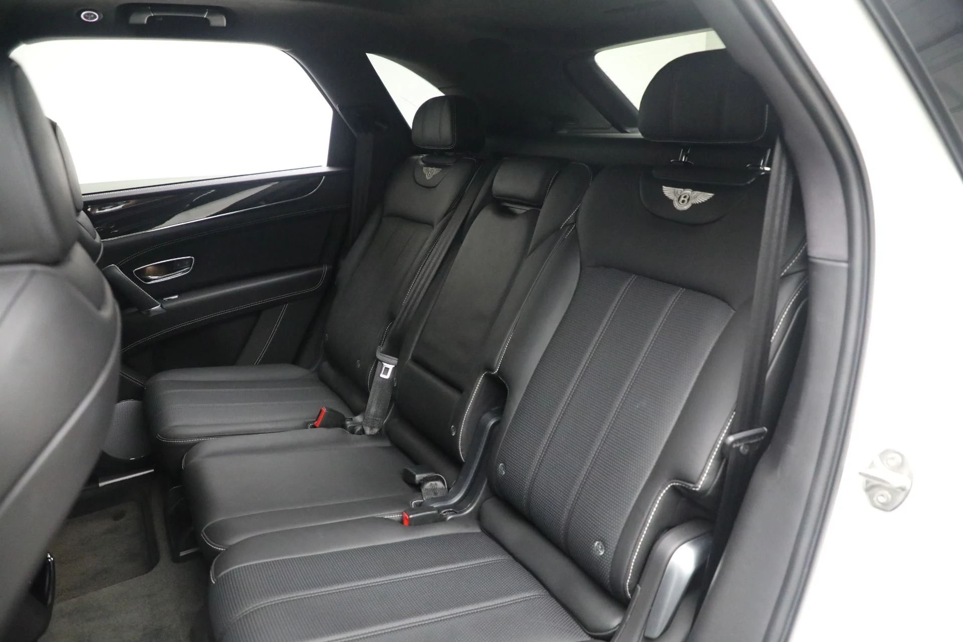 mph019_2396998978_Used_2018_Bentley_Bentayga_Activity_Edition_c87b550004
