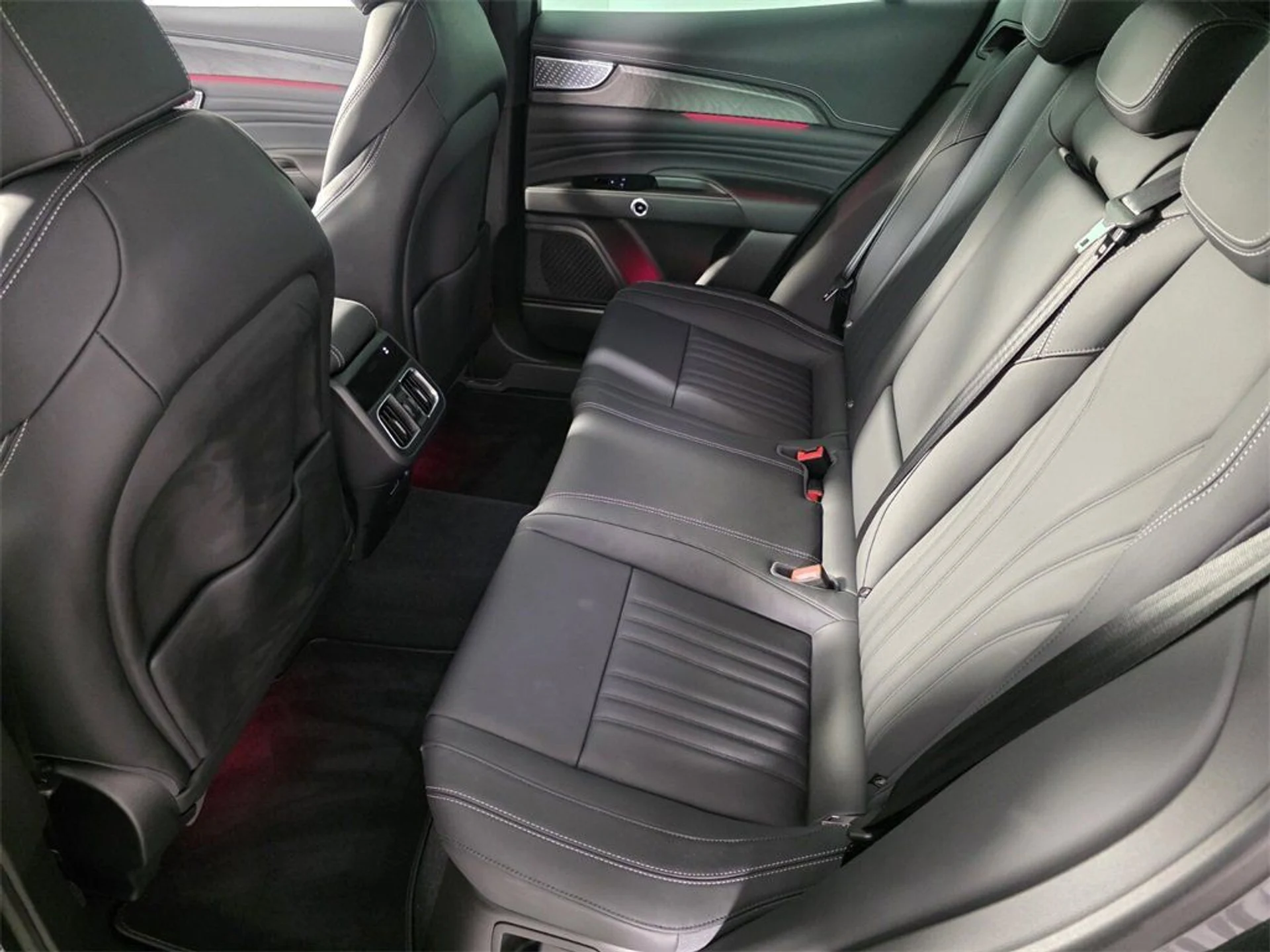 mph019_2398666628_9c553af981218866e5e16f70c5a60392_a392a8d93b