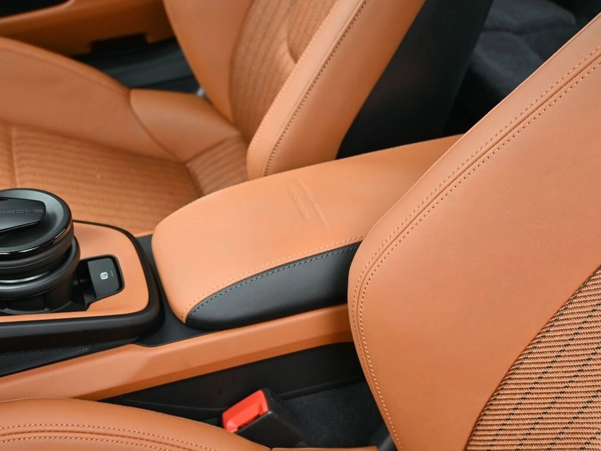 mph019_2399465289_45db68bff236987eac827295b992ab62x_e91b2d2207