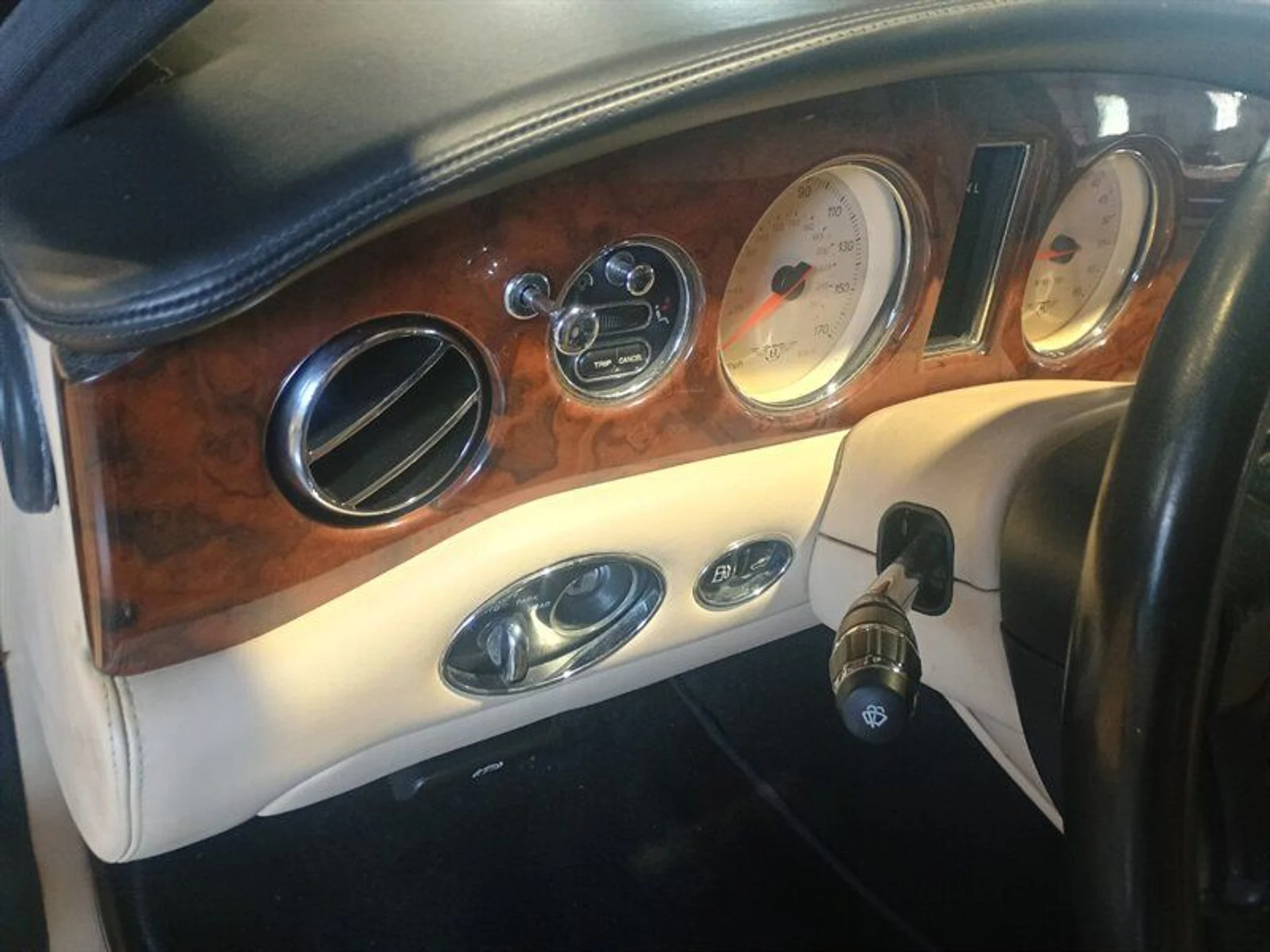 mph019_2399596761_df023f5292_800_d3d3d00c22