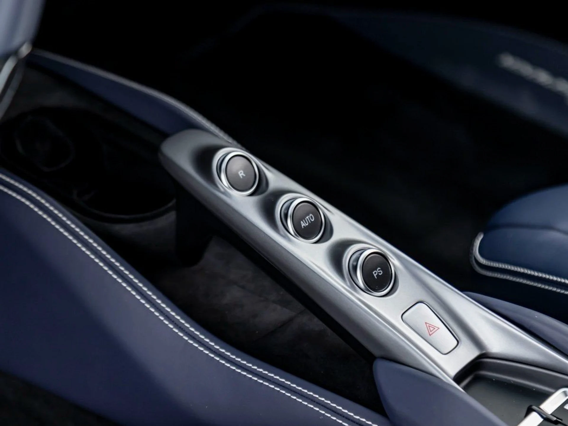 mph019_2399948677_20_77b90677ac