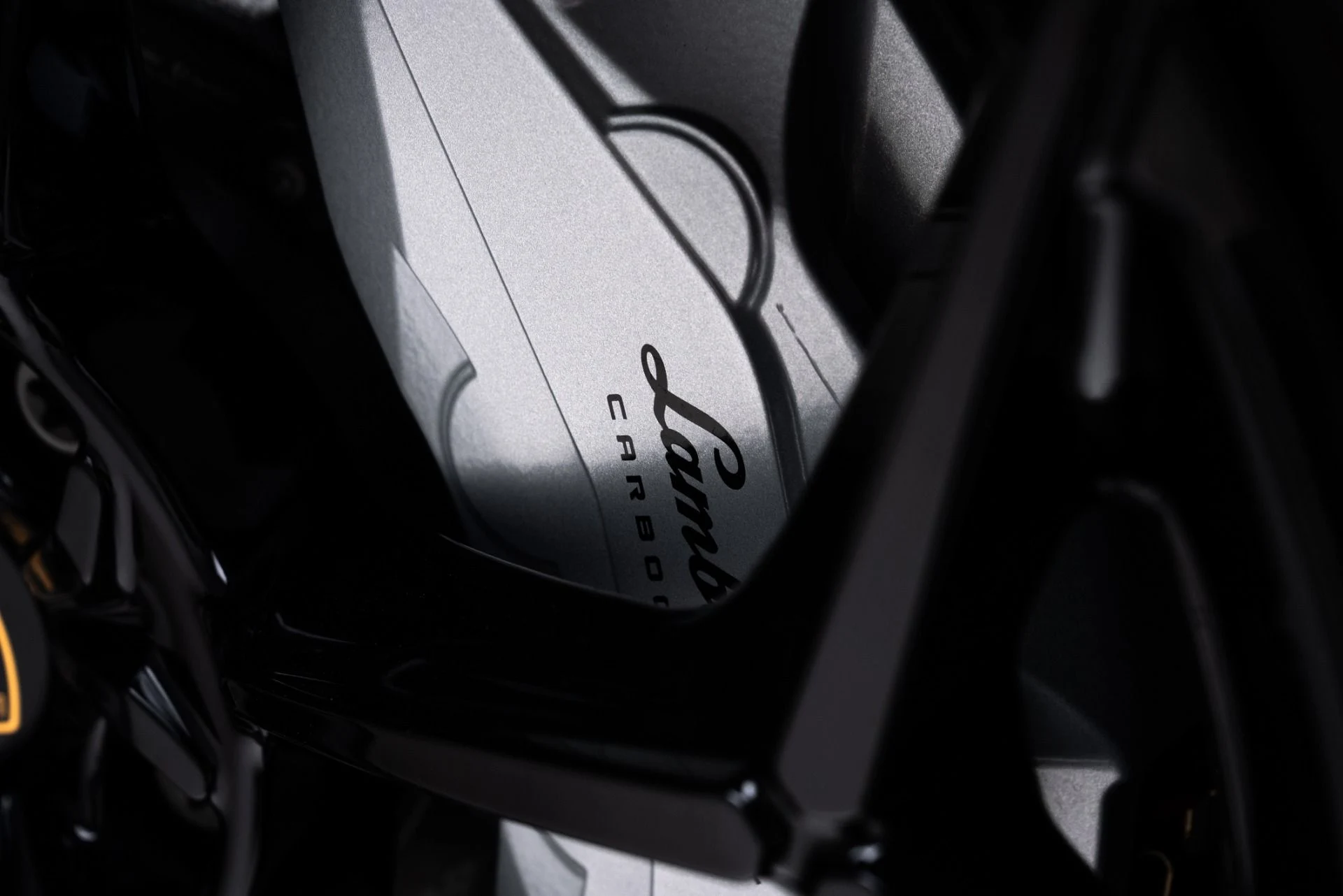 mph019_2404012169_Used_2024_Lamborghini_Urus_Performante_1775146757_97f79ee645