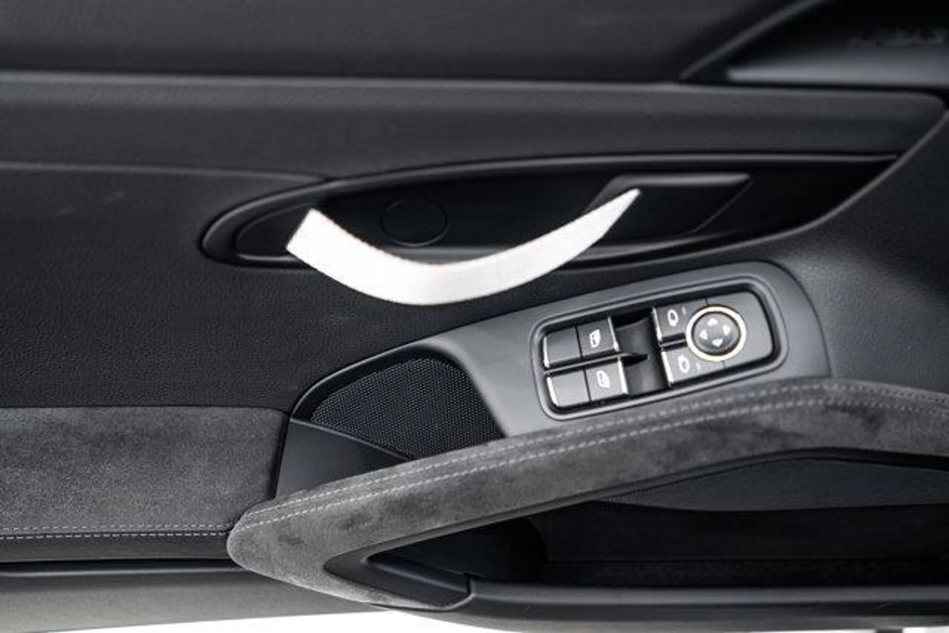 mph019_2404208492_G815uncd_P_Dk_6e_CKS_5_7nw69_G3g_ff6a5df5ff