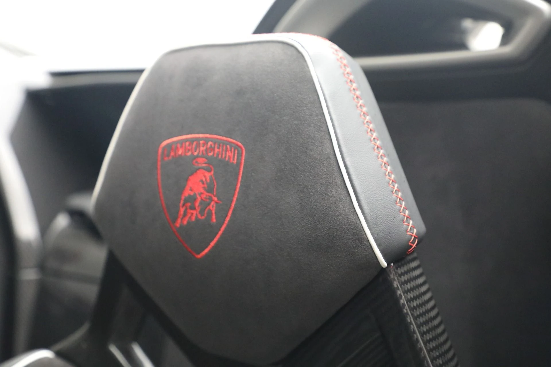 mph019_2409117806_Used_2017_Lamborghini_Centenario_Roadster_1778176880_44f9db1fbc