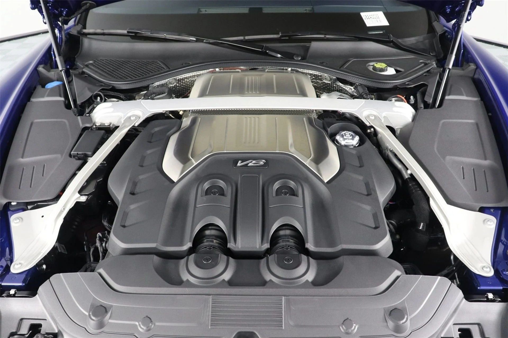 mph019_241010280_3de20ba2d4f96ecb8fe46f24e78e3869_e988d02332