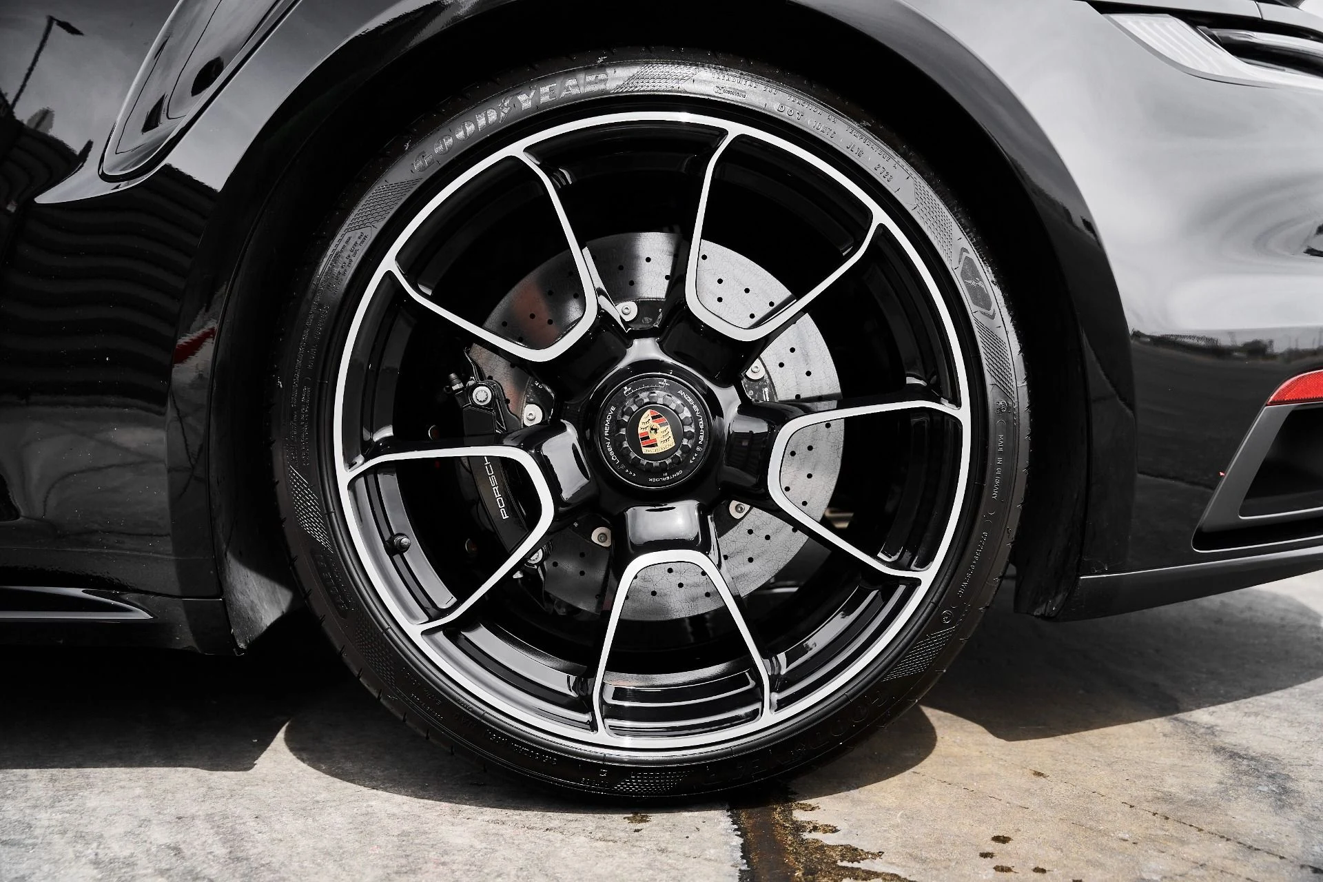 mph019_2411822378_Used_2024_Porsche_911_Turbo_S_1774923283_dd8fc4f22d