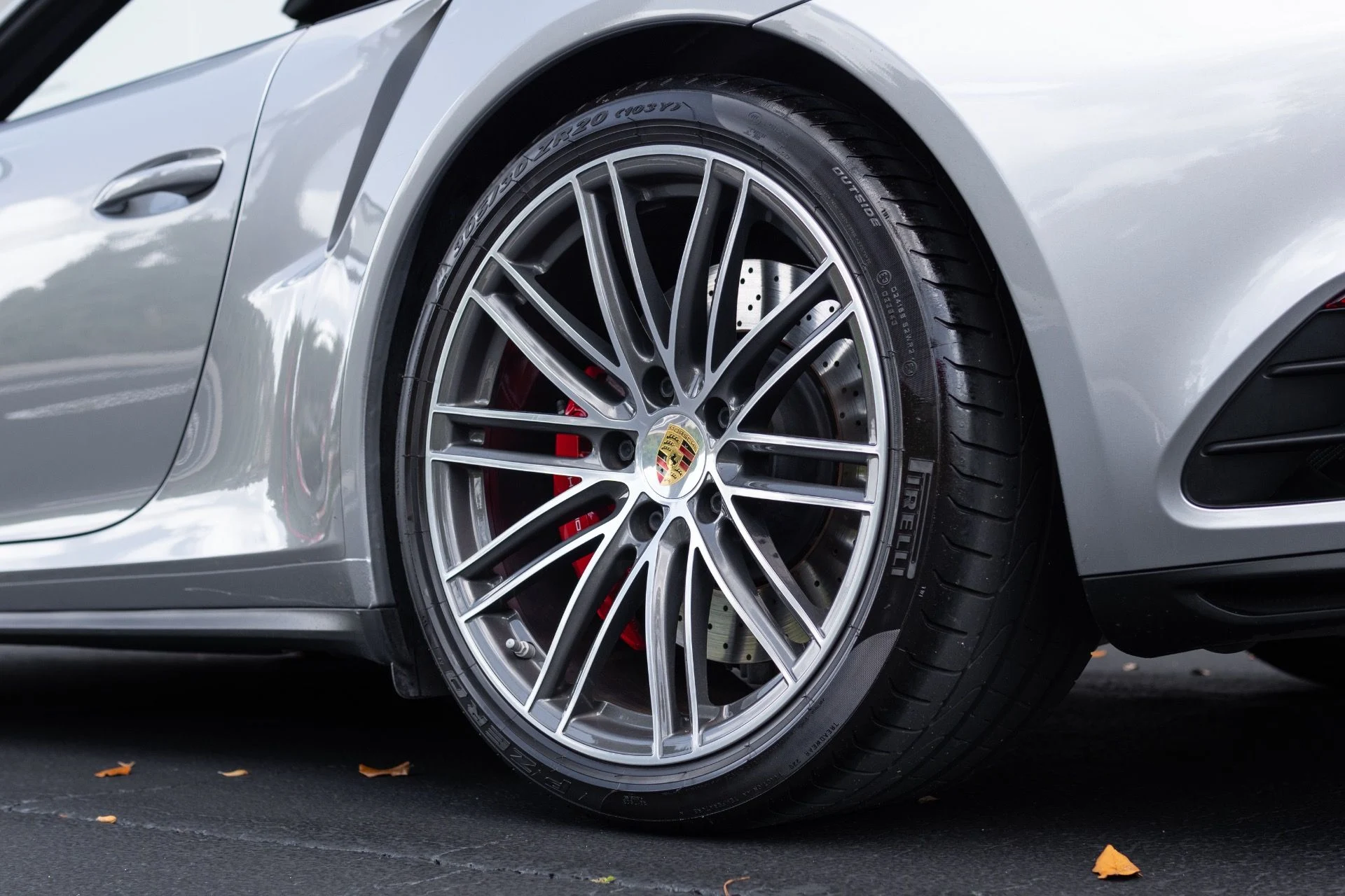 mph019_2413902704_Used_2019_Porsche_911_Turbo_1775252644_da3ed6ac50