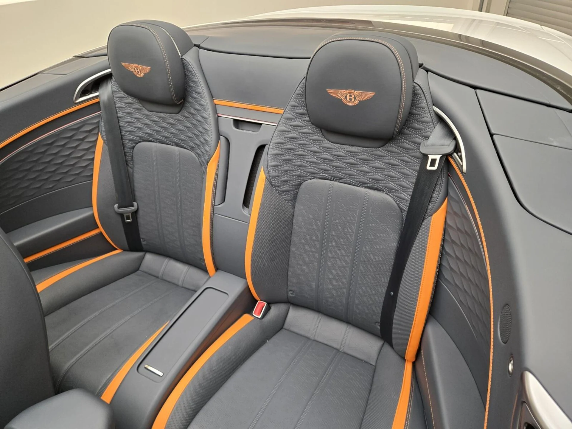 mph019_2417382920_Used_2025_Bentley_Continental_GT_Speed_1758697431_beb2290b33